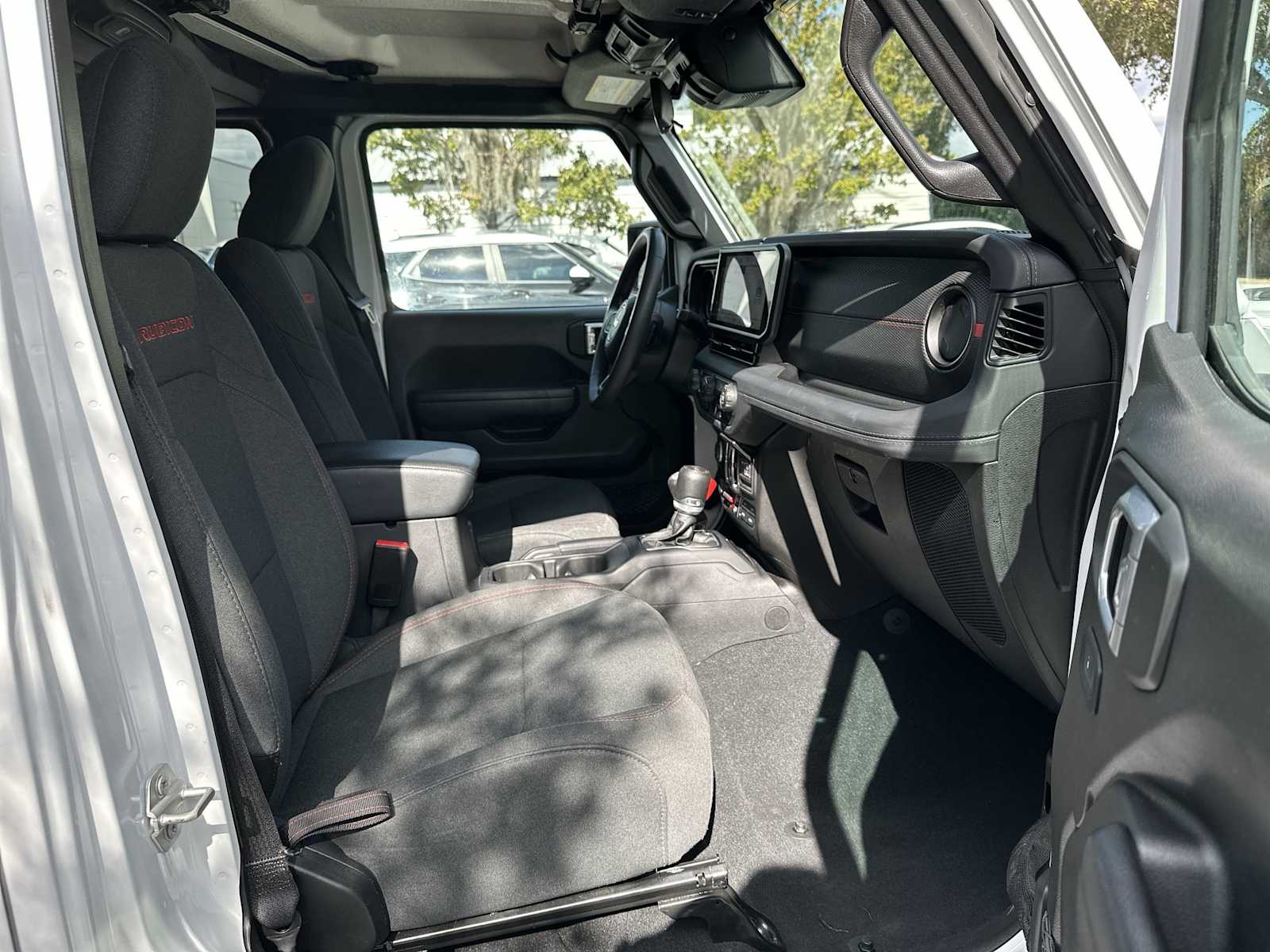 Thumbnail: 2024 Jeep Wrangler - 18