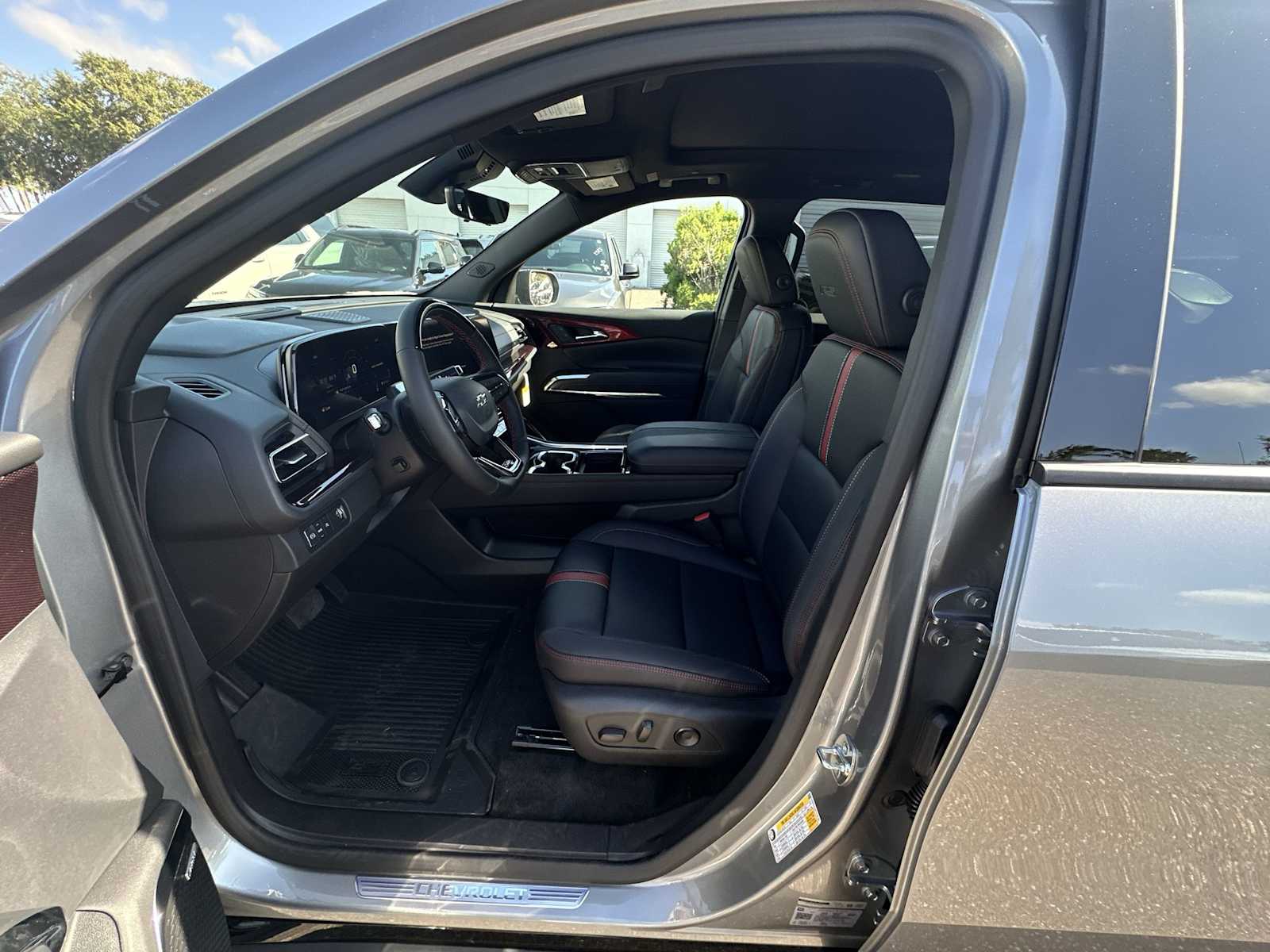 Thumbnail: 2026 Chevrolet Traverse - 2