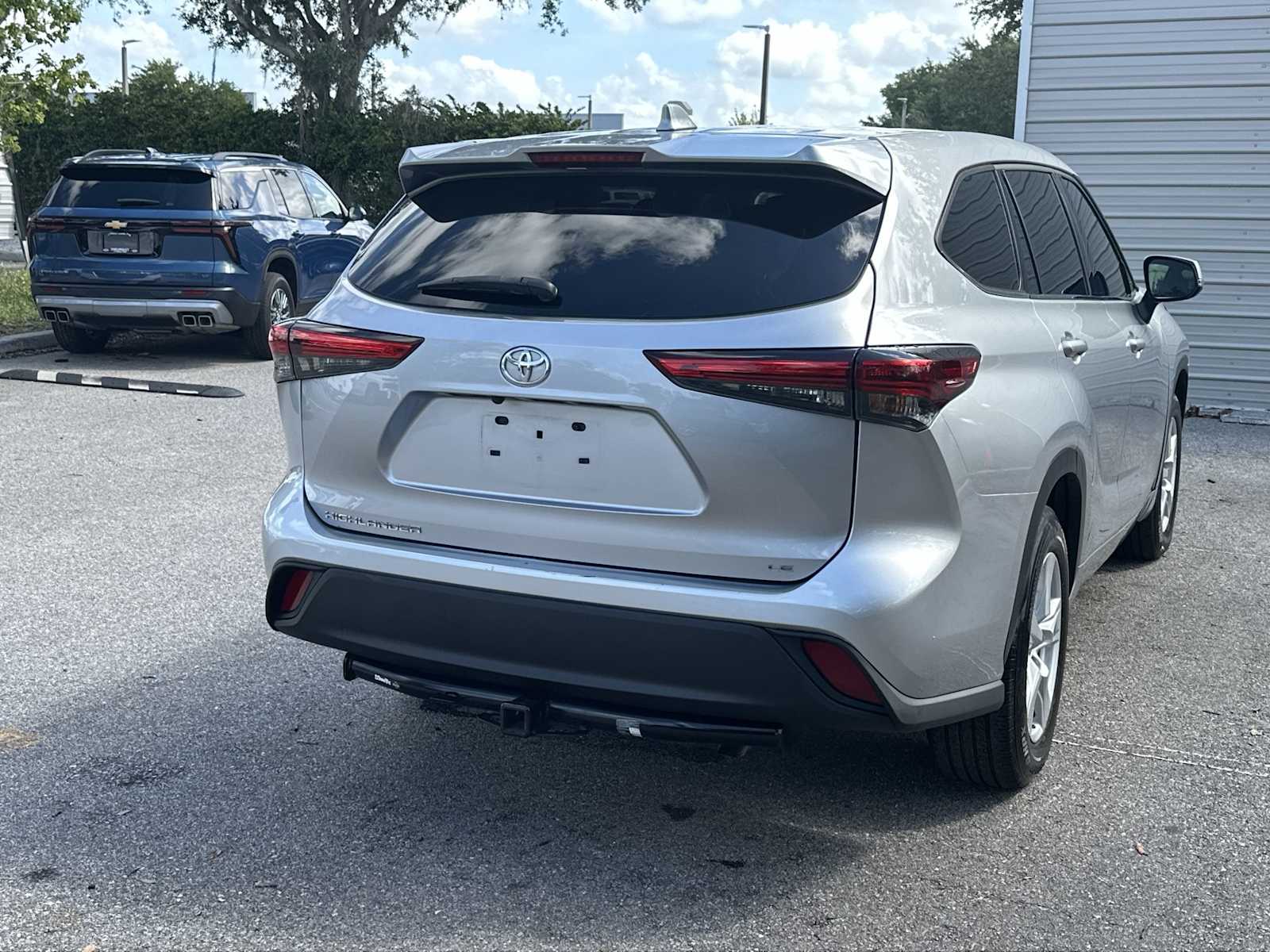 Thumbnail: 2021 Toyota Highlander - 6