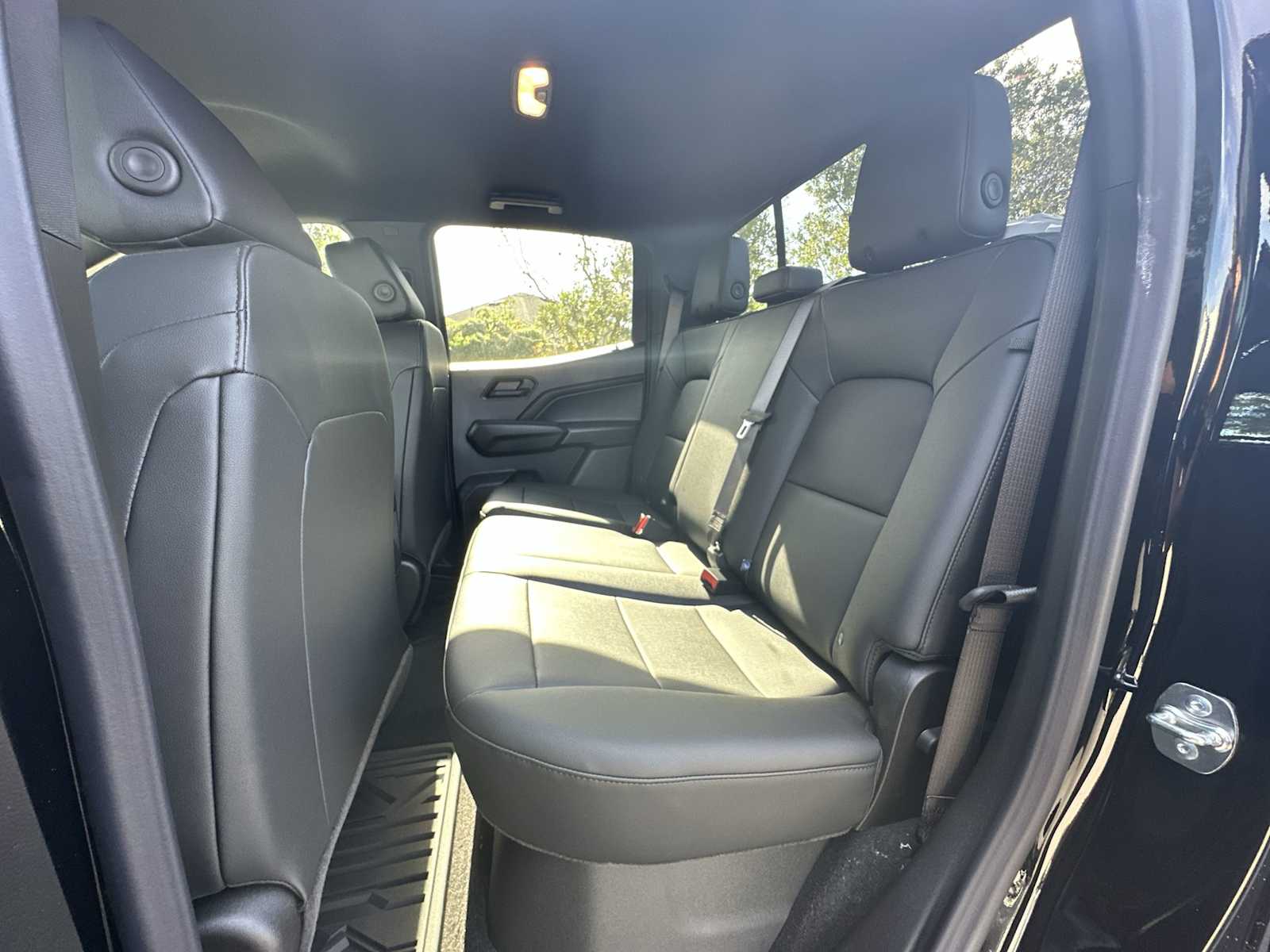 Thumbnail: 2026 Chevrolet Colorado - 17