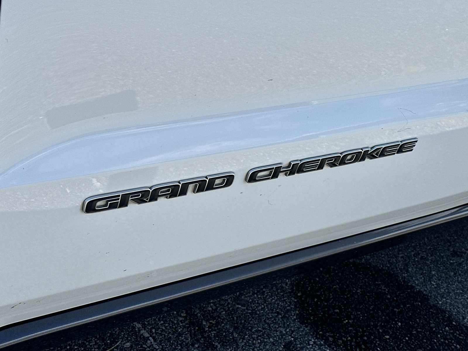Thumbnail: 2018 Jeep Grand Cherokee - 11