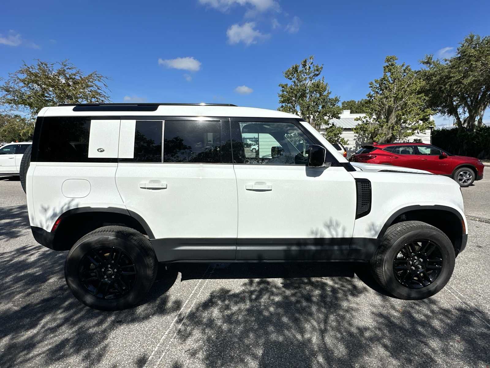 Thumbnail: 2024 Land Rover Defender - 7