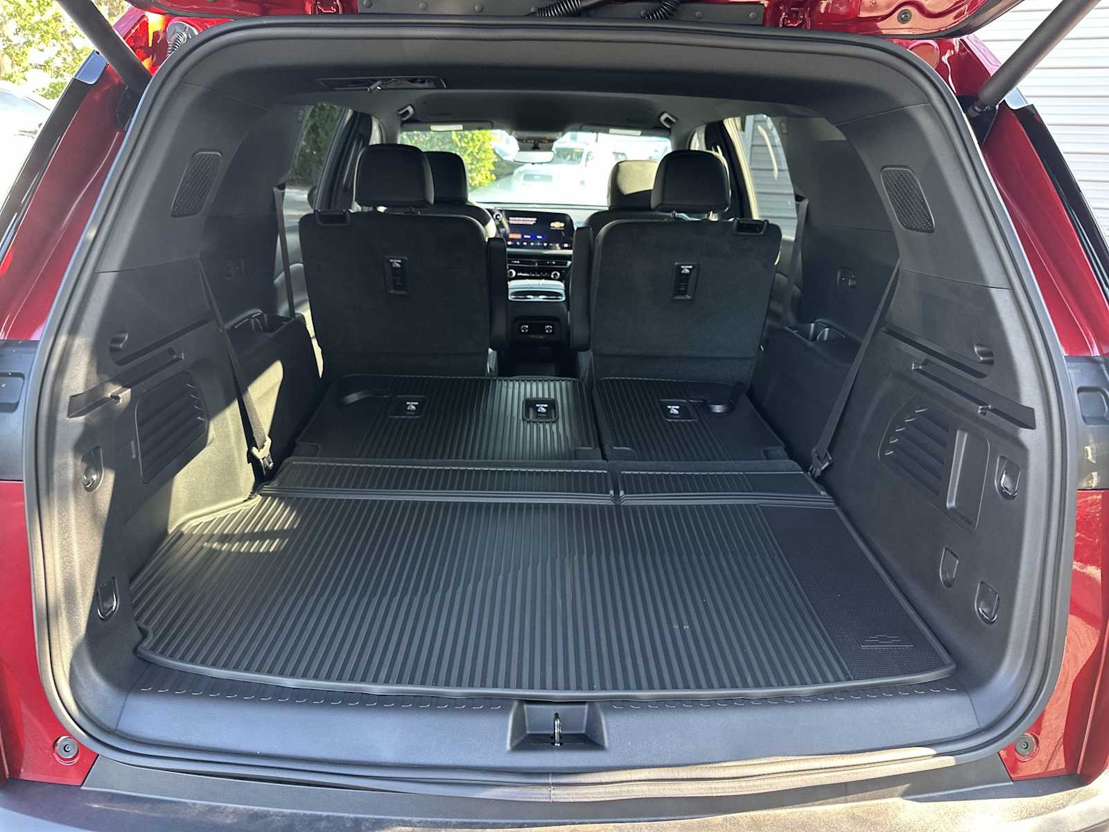 Thumbnail: 2026 Chevrolet Traverse - 25