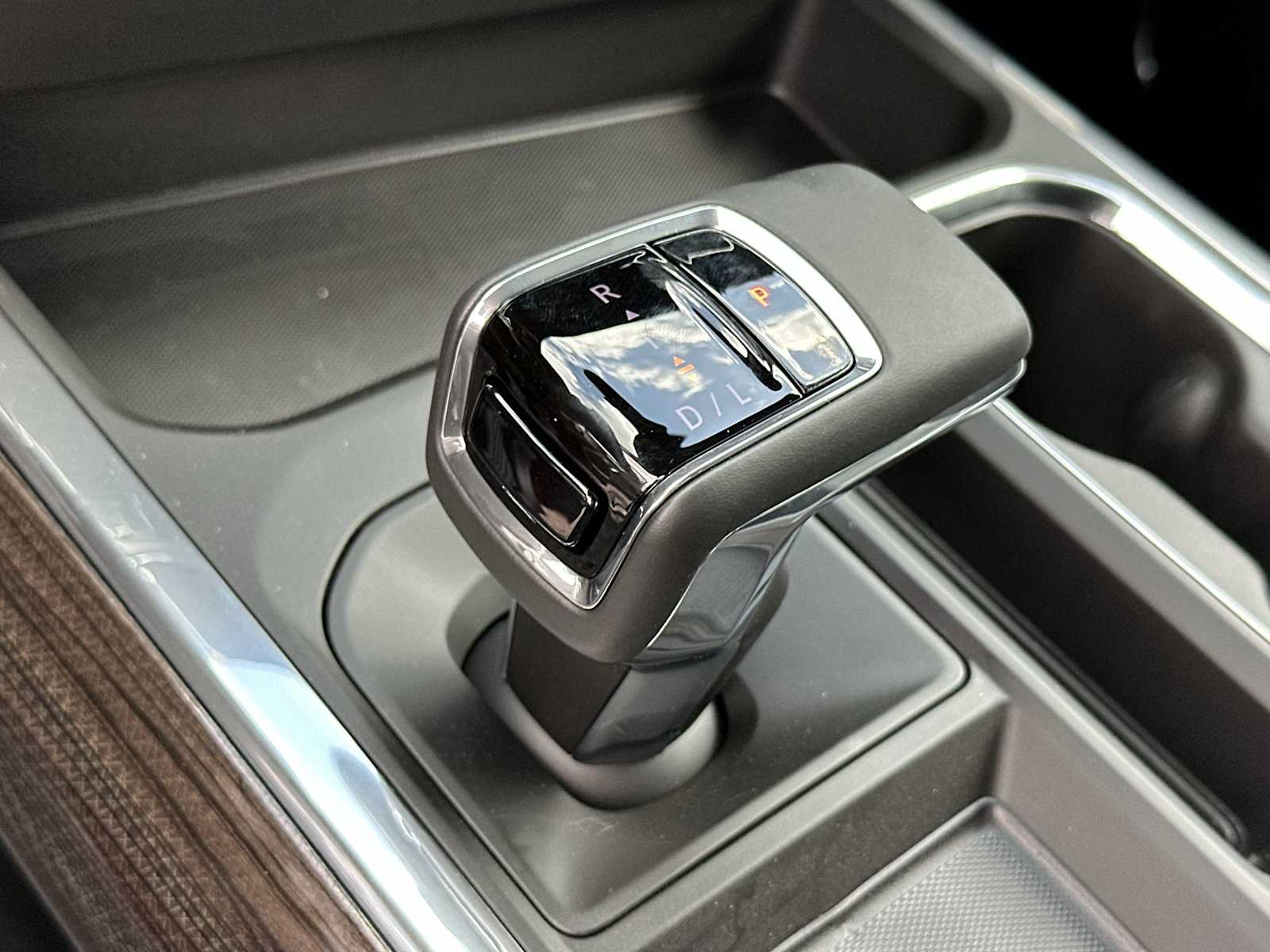 Thumbnail: 2026 Chevrolet Silverado 1500 - 23