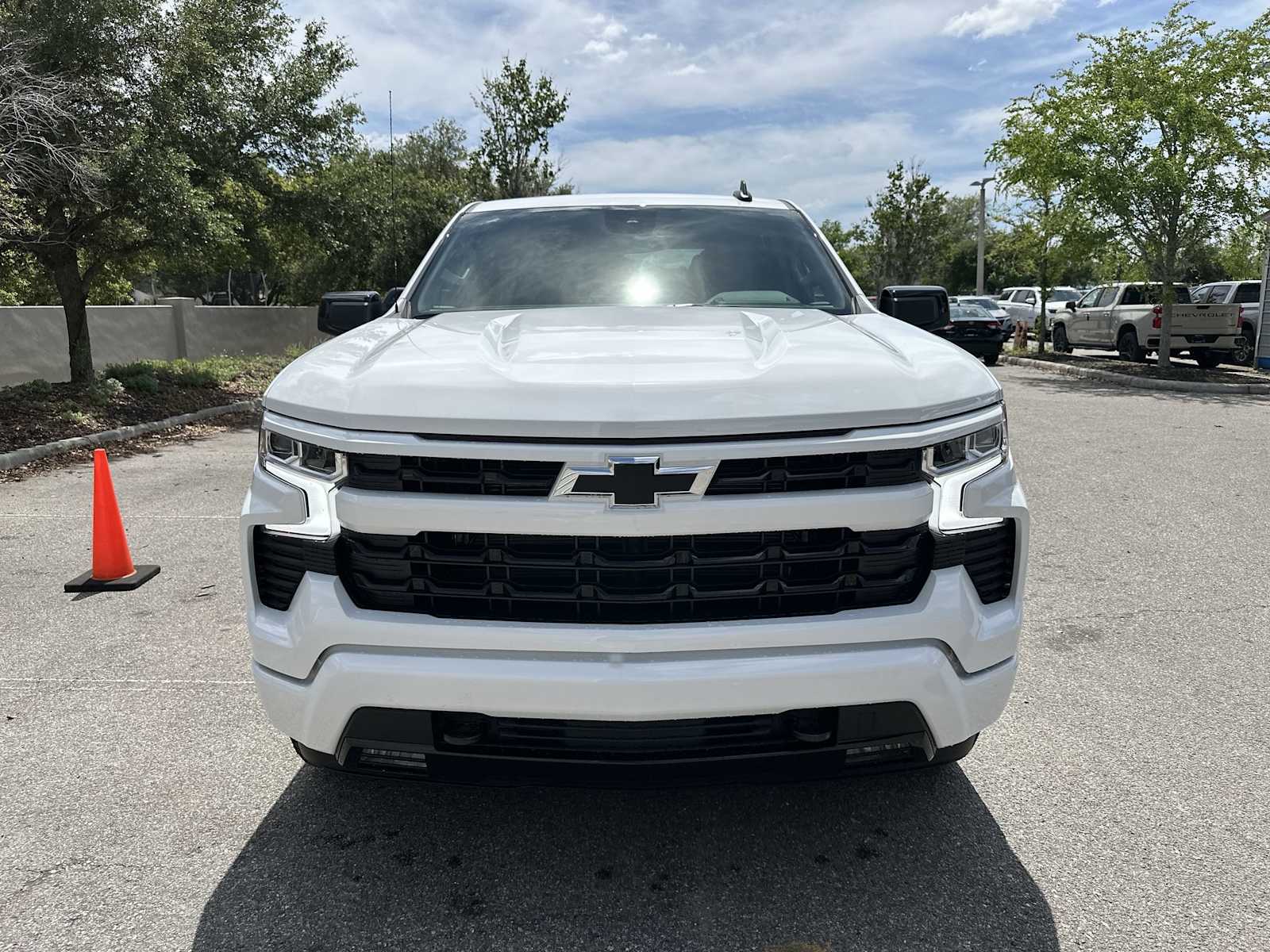 Thumbnail: 2026 Chevrolet Silverado 1500 - 9
