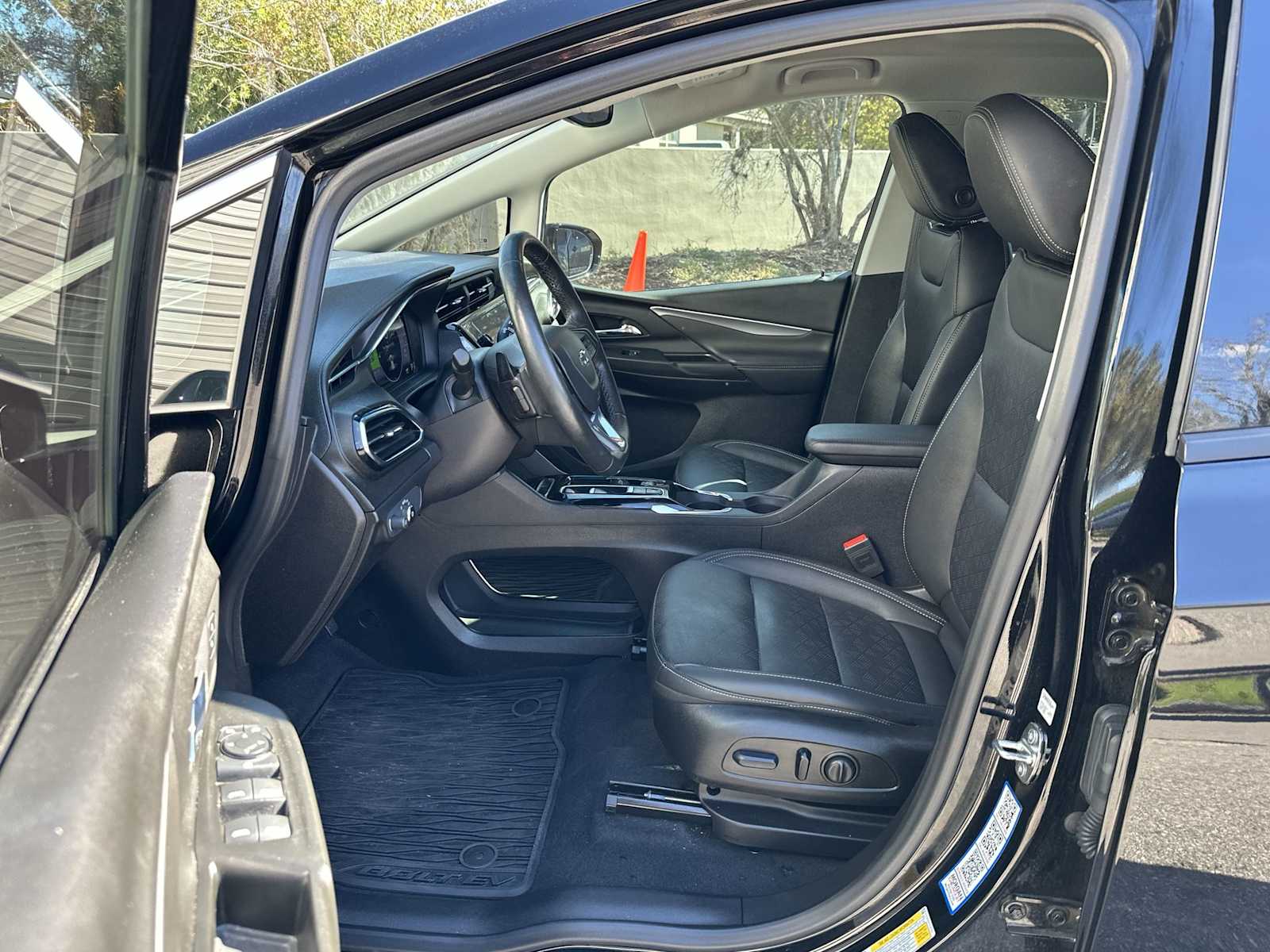 Thumbnail: 2023 Chevrolet Bolt EV - 2