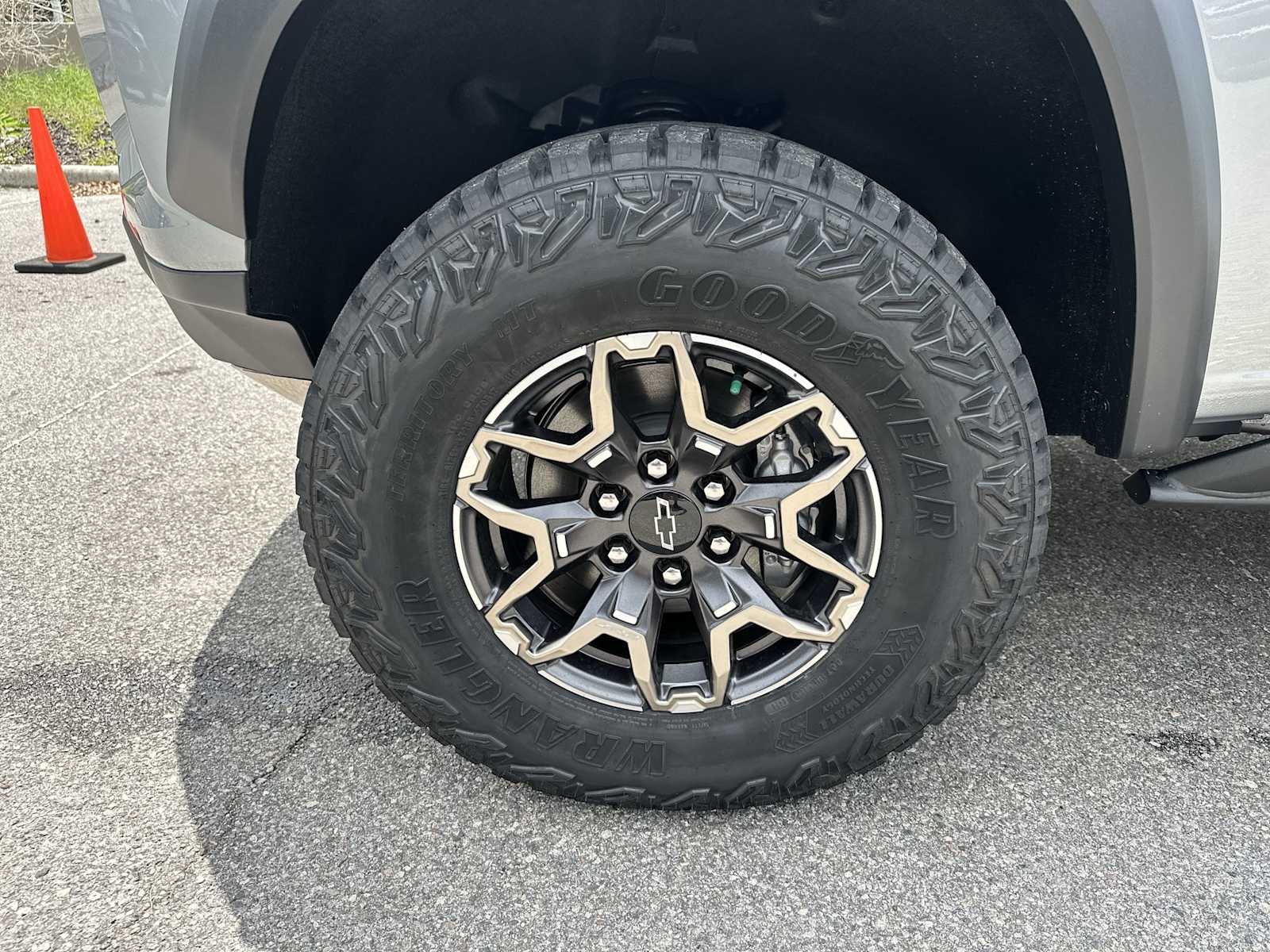 Thumbnail: 2026 Chevrolet Colorado - 12