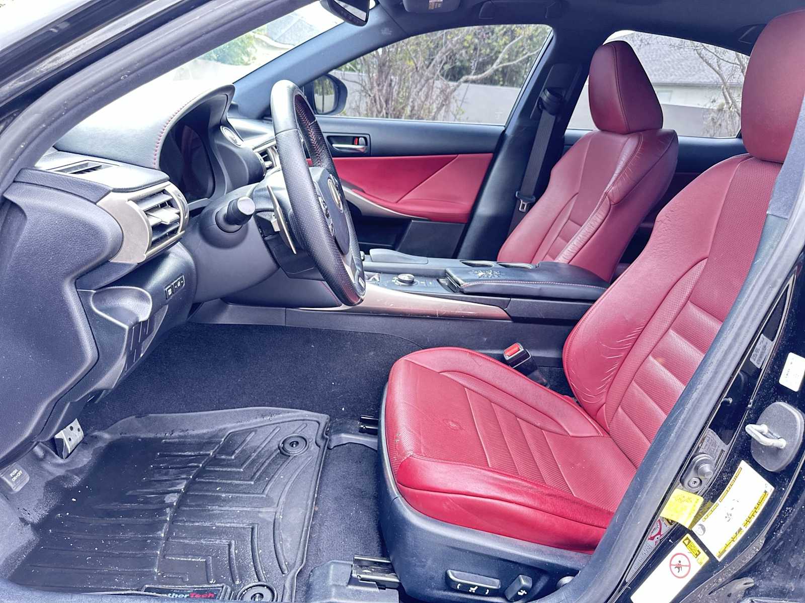 Thumbnail: 2016 Lexus IS - 15