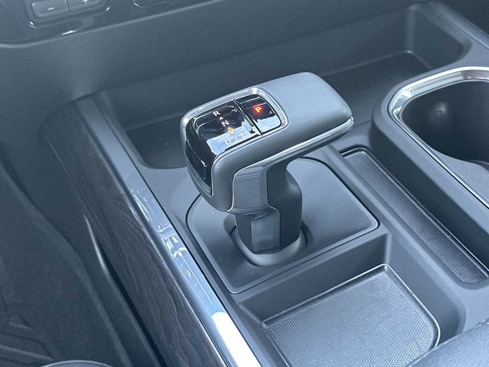 Thumbnail: 2026 Chevrolet Silverado 1500 - 23