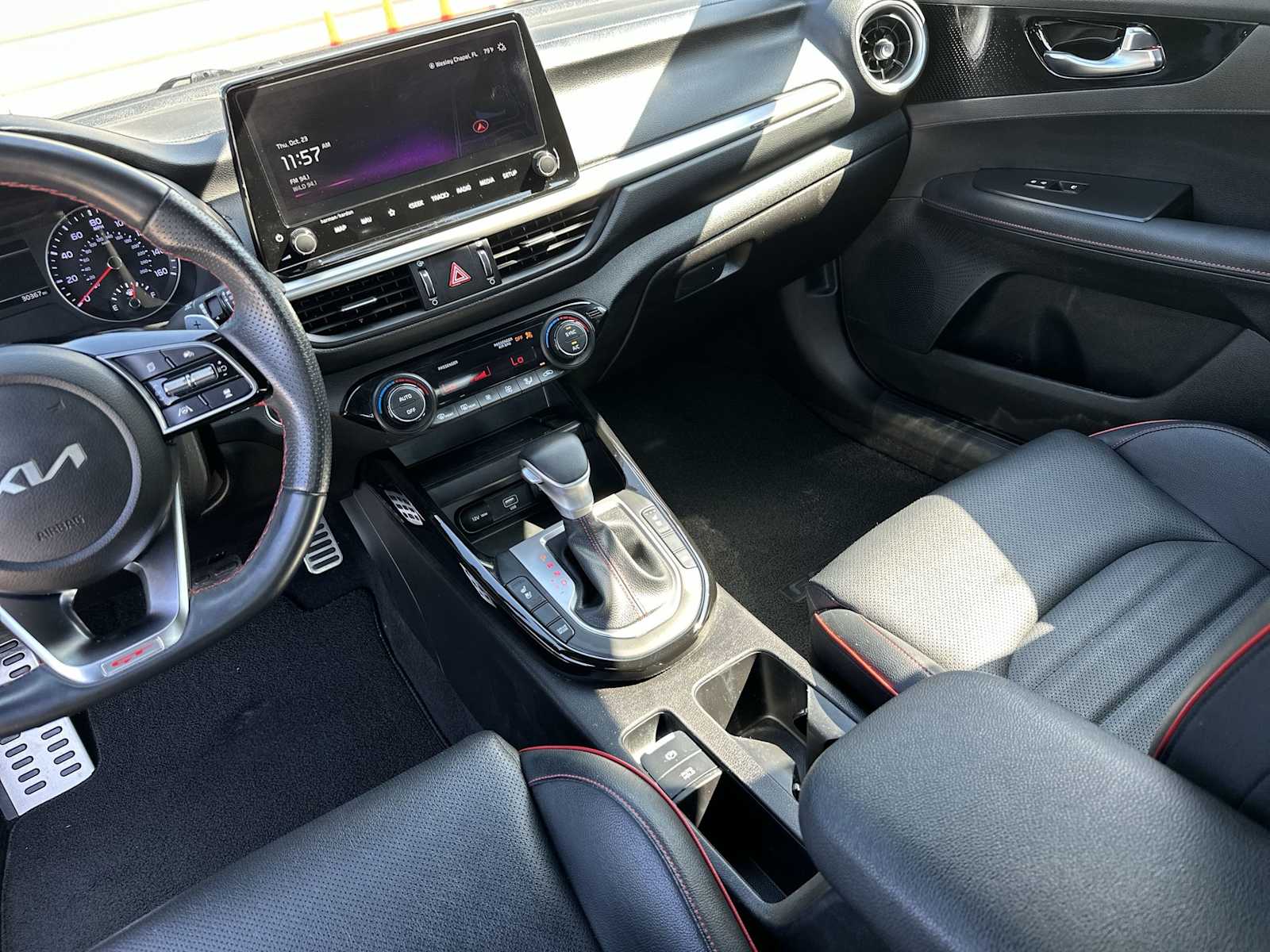 Thumbnail: 2023 Kia Forte - 22