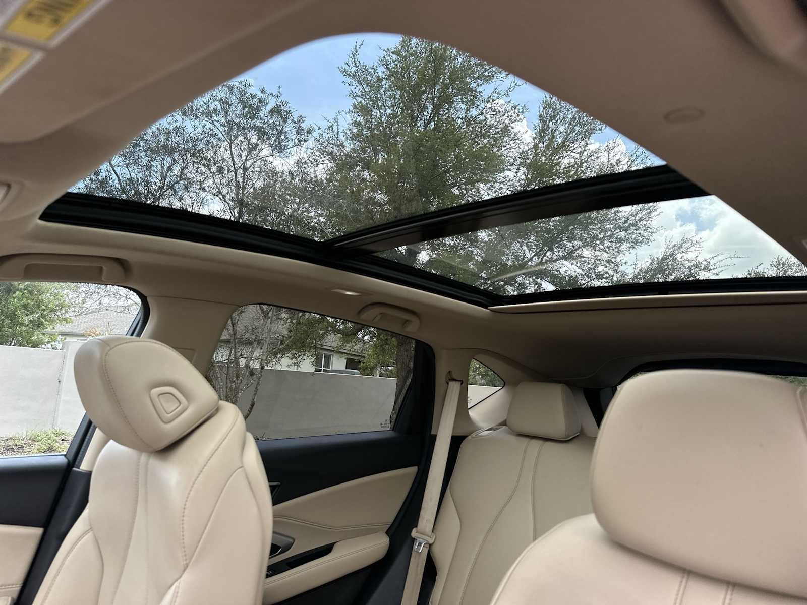 Thumbnail: 2023 Acura RDX - 17