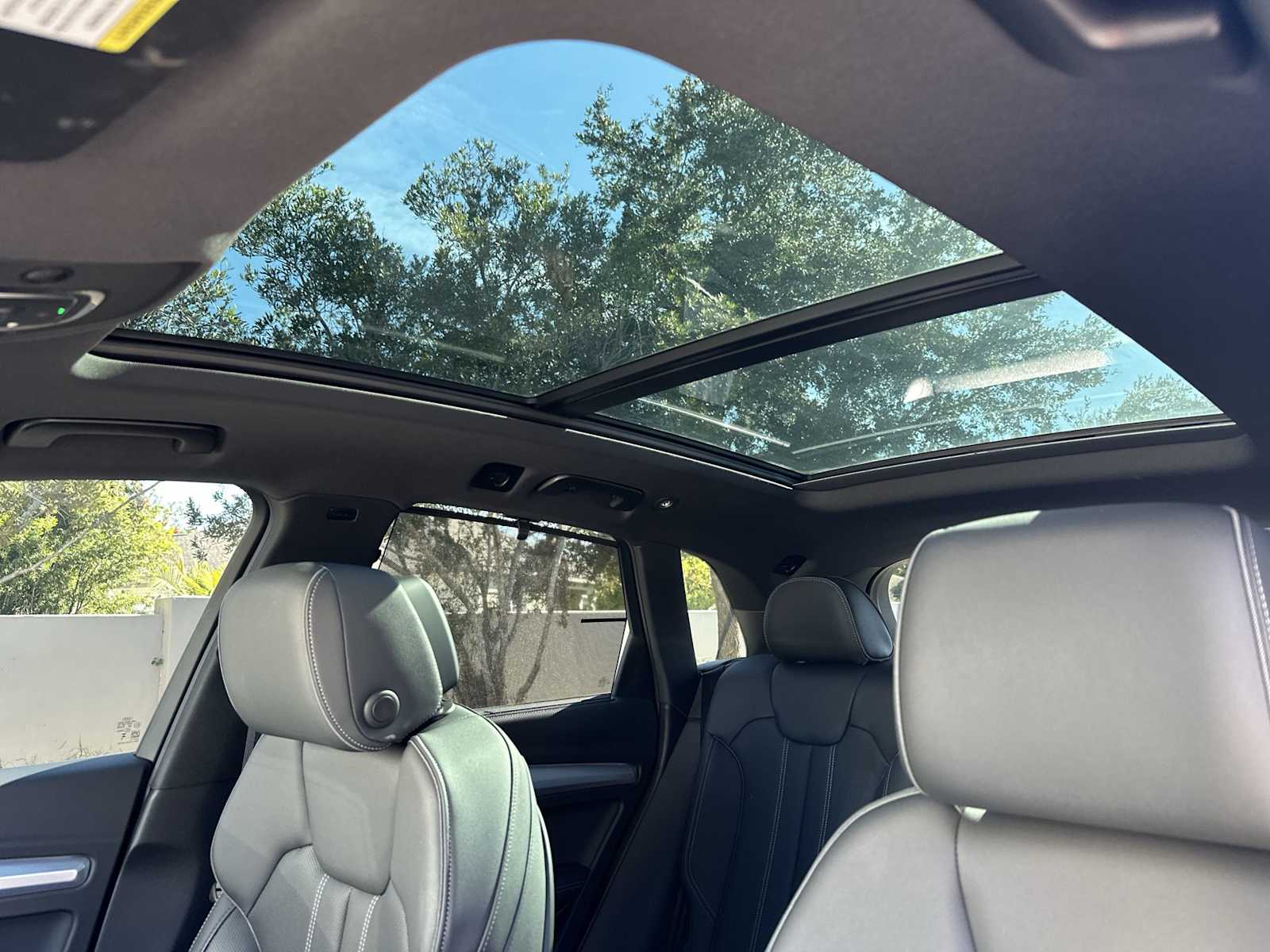 Thumbnail: 2025 Audi Q5 - 17