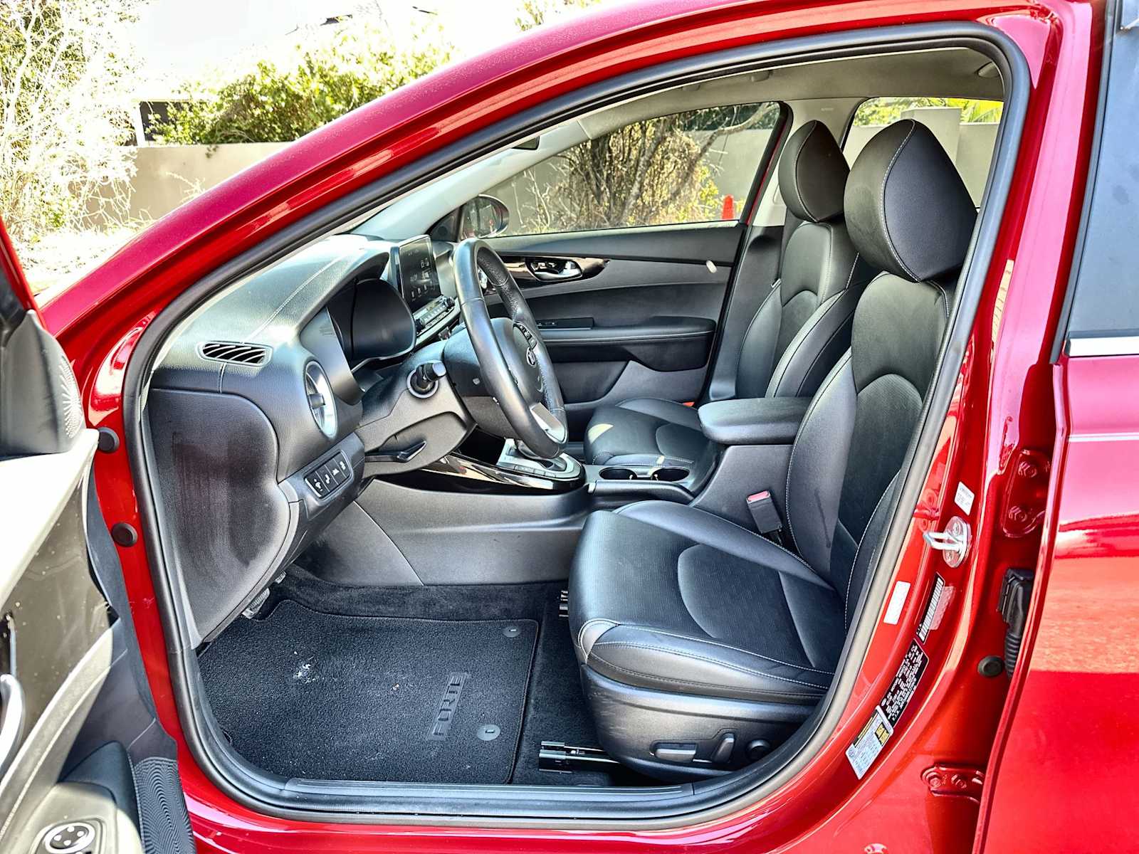 Thumbnail: 2020 Kia Forte - 2