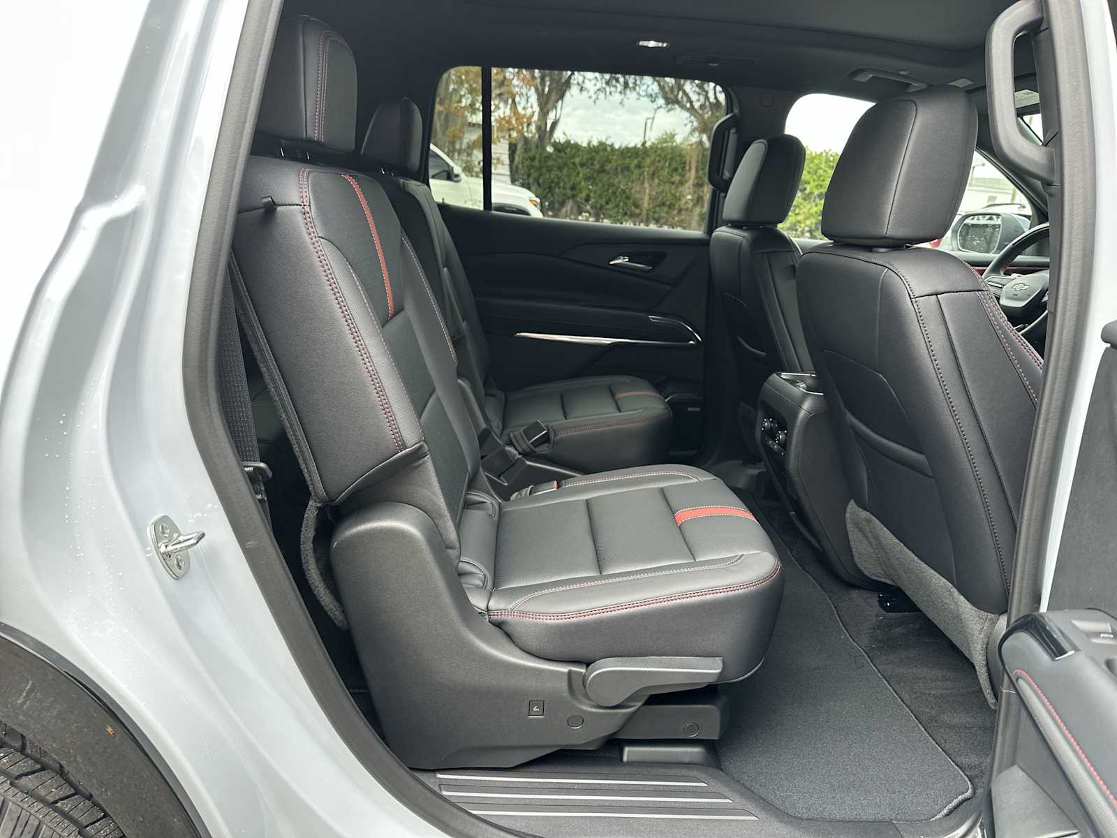 Thumbnail: 2026 Chevrolet Traverse - 18