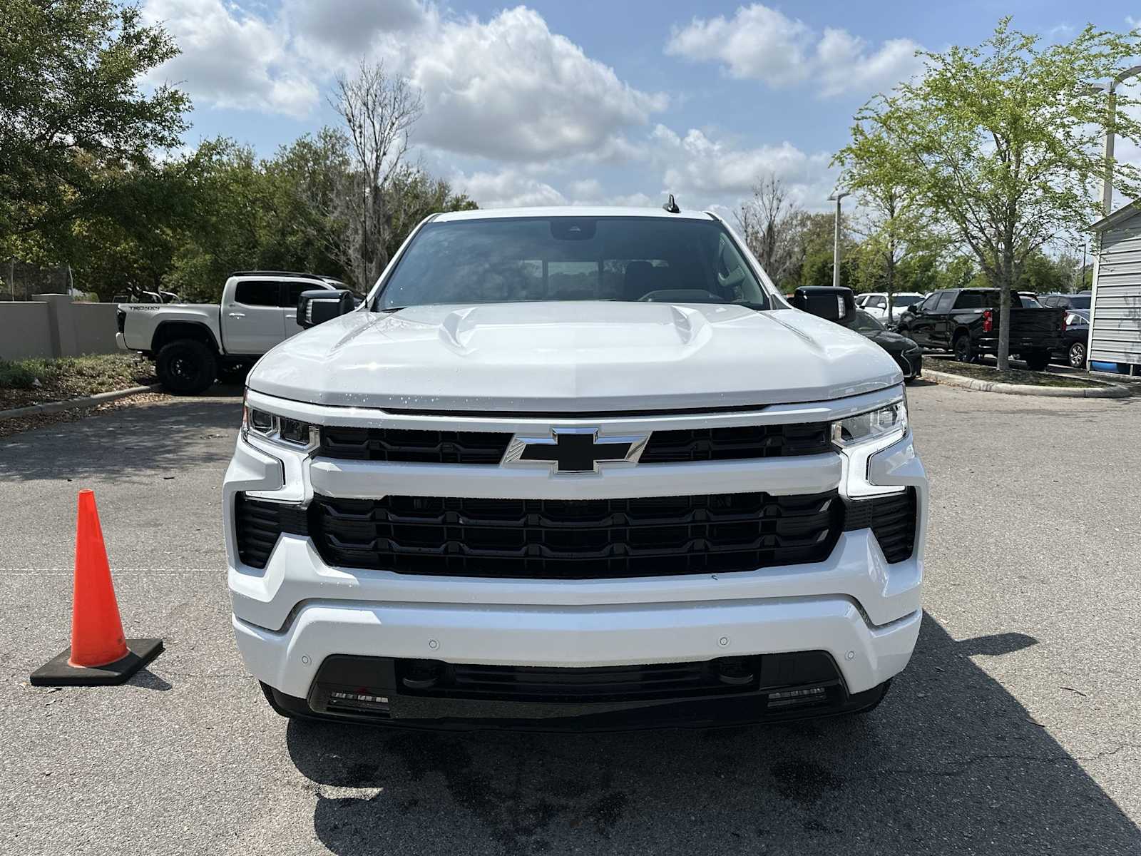 Thumbnail: 2026 Chevrolet Silverado 1500 - 9