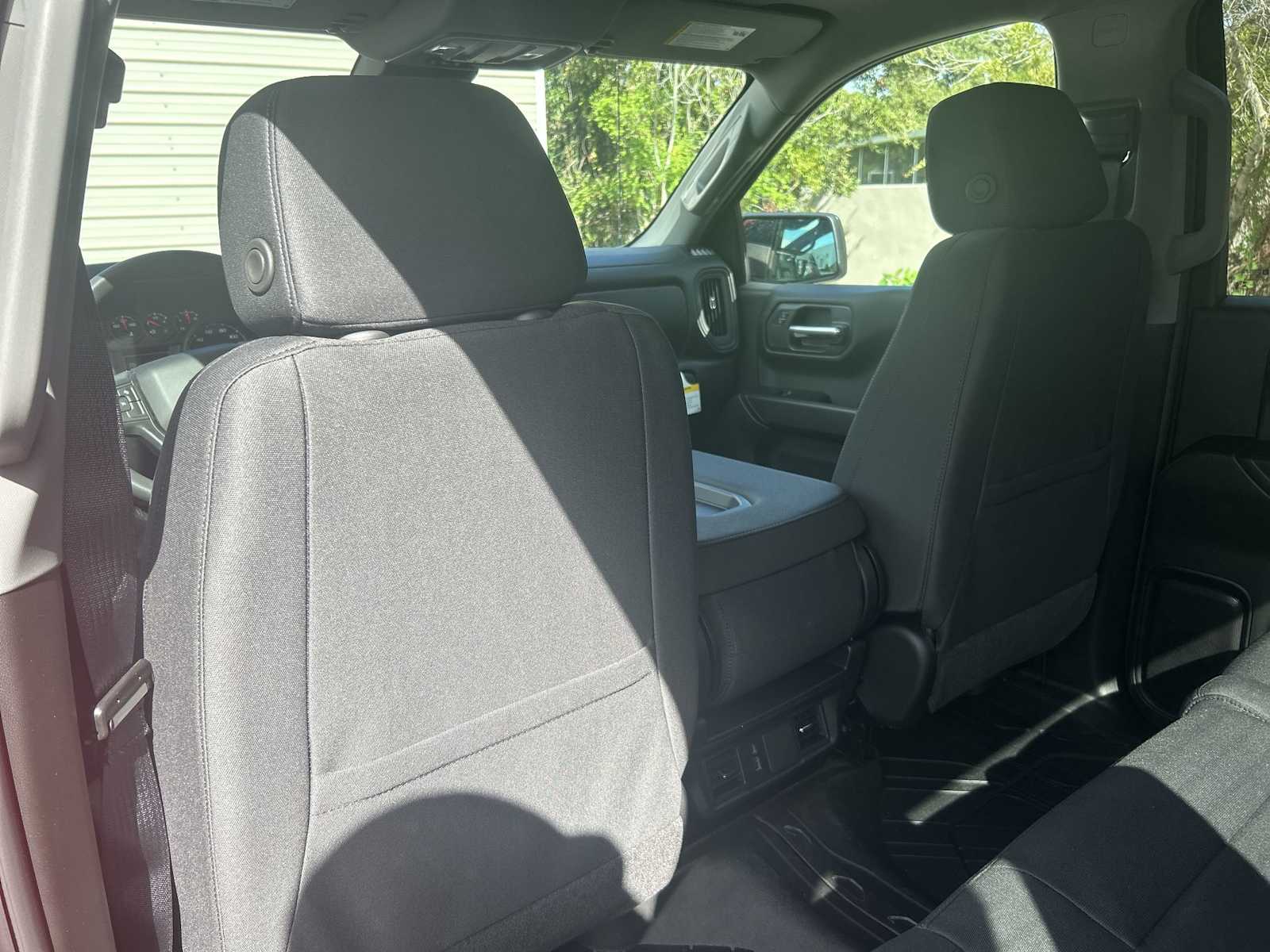 Thumbnail: 2026 Chevrolet Silverado 1500 - 16