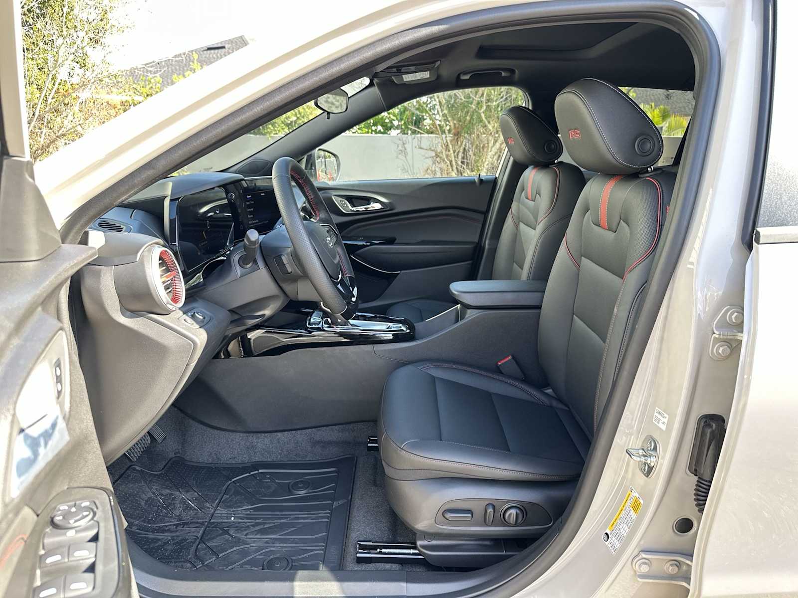 Thumbnail: 2026 Chevrolet Trax - 2