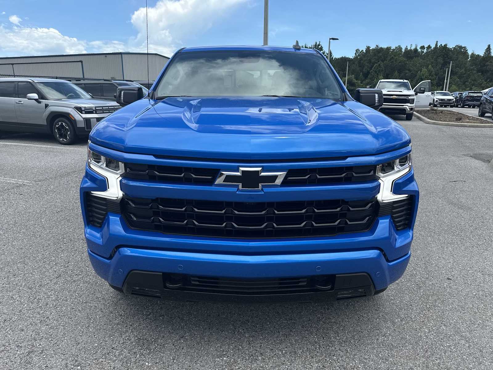 Thumbnail: 2026 Chevrolet Silverado 1500 - 9