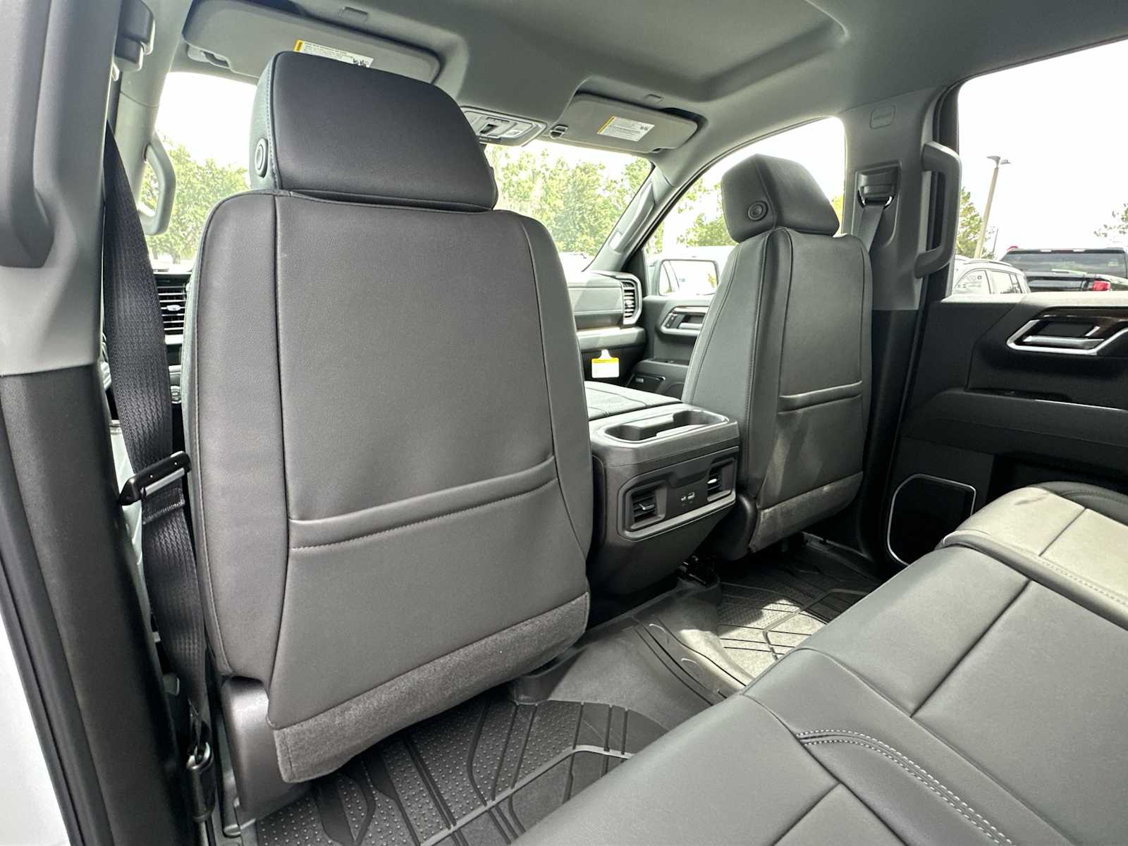 Thumbnail: 2026 Chevrolet Silverado 1500 - 16