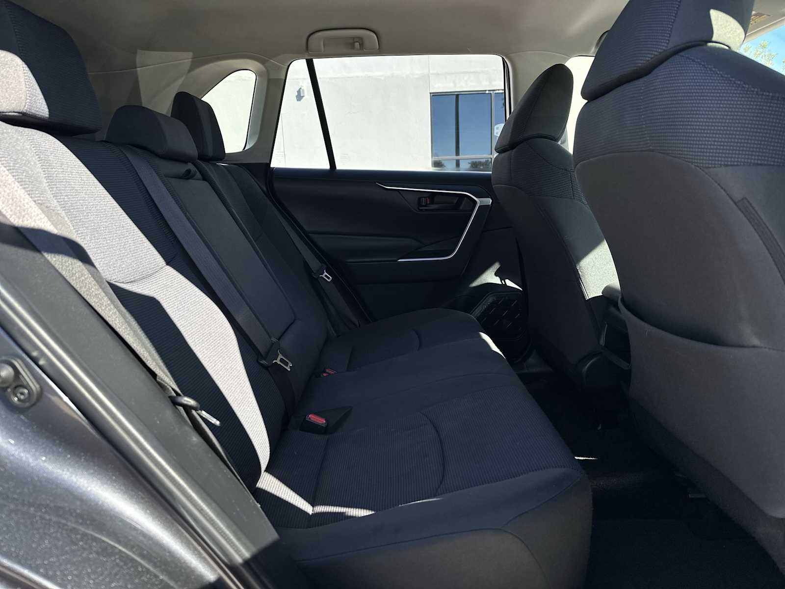 Thumbnail: 2019 Toyota RAV4 - 18