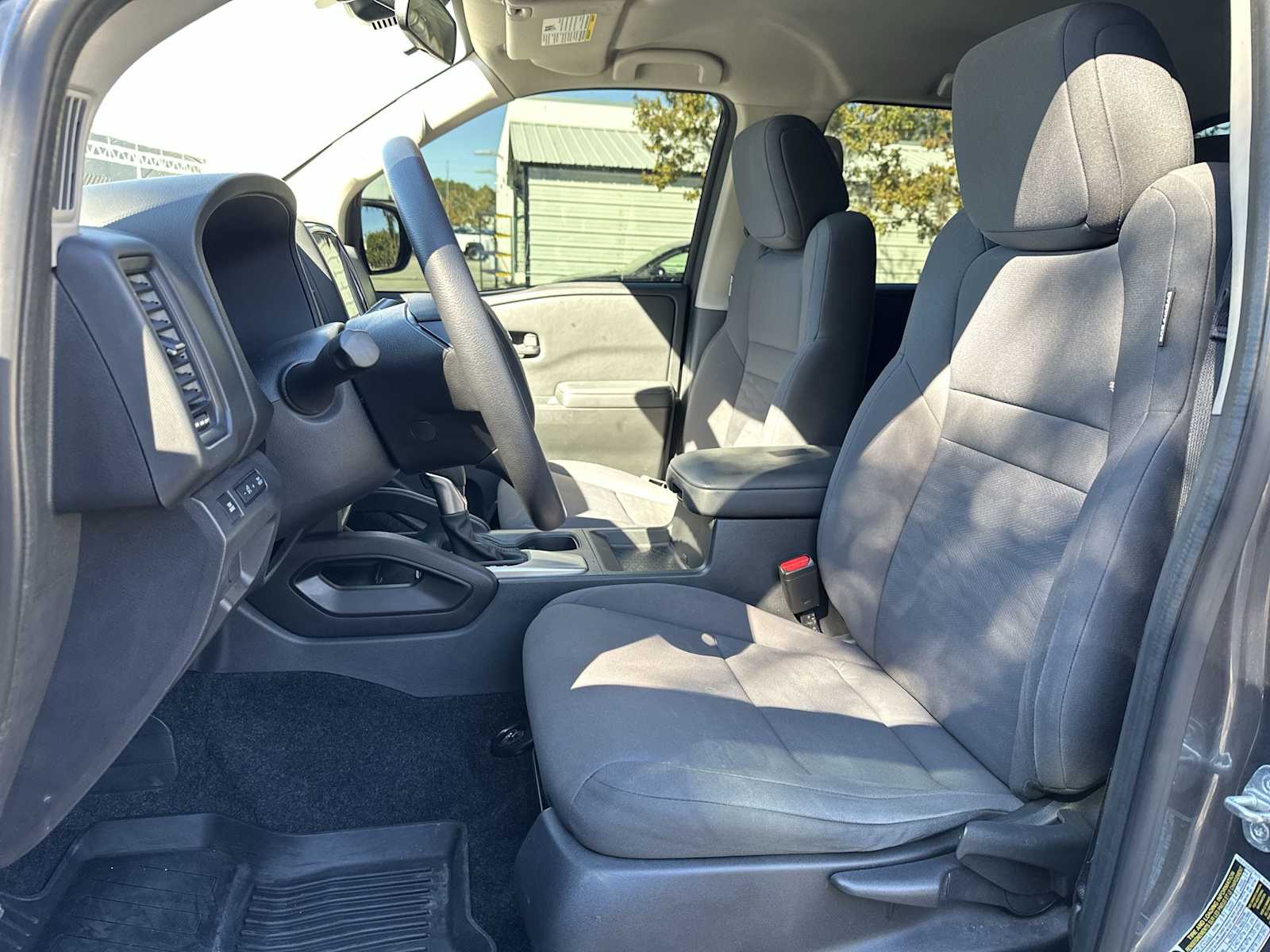 Thumbnail: 2022 Nissan Frontier - 15