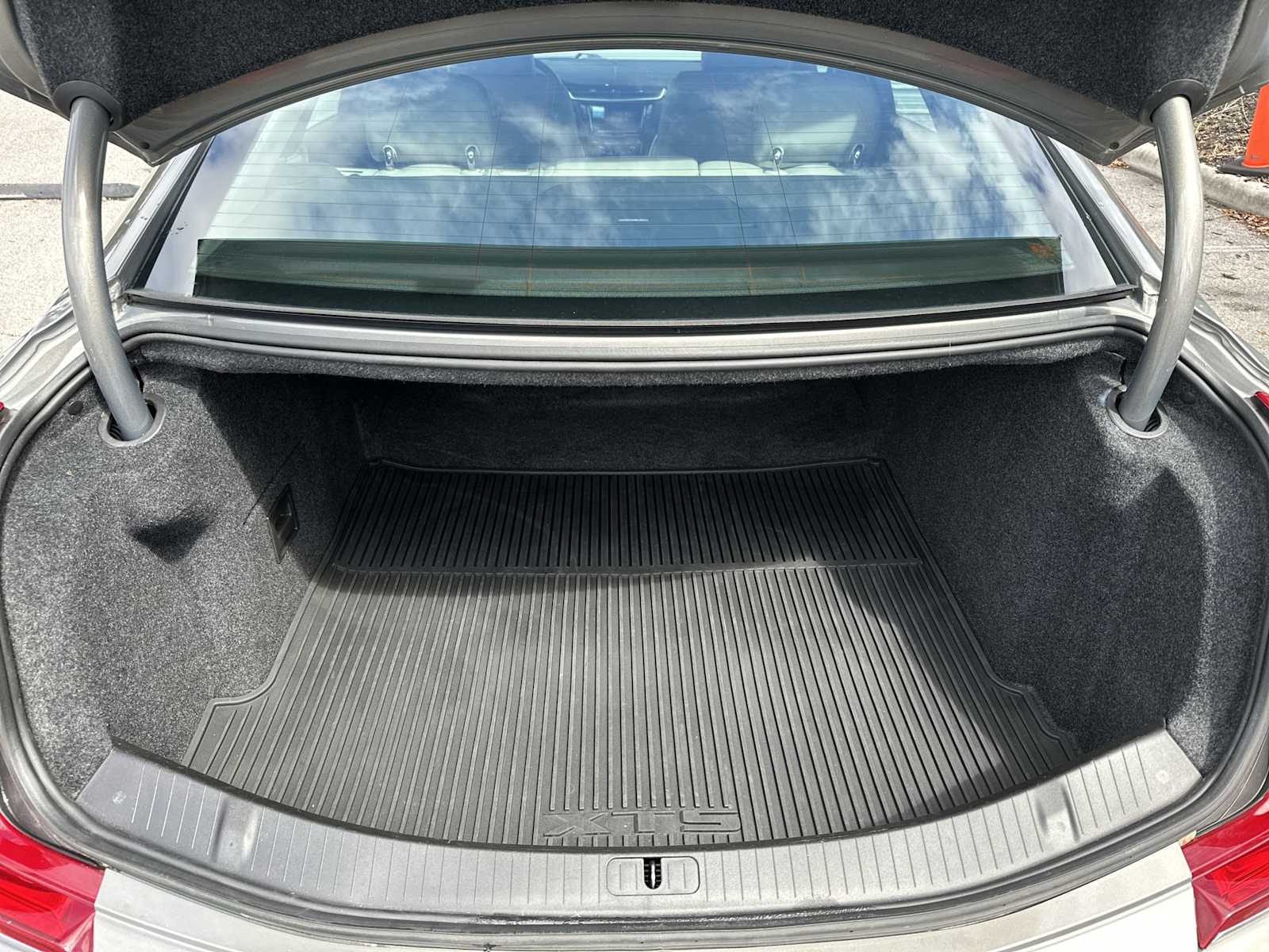 Thumbnail: 2019 Cadillac XTS - 25