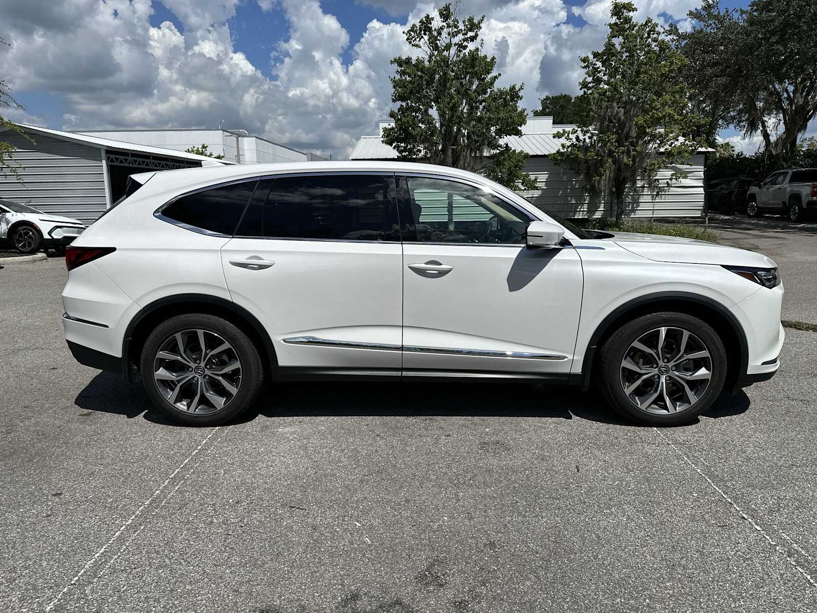 Thumbnail: 2023 Acura MDX - 7