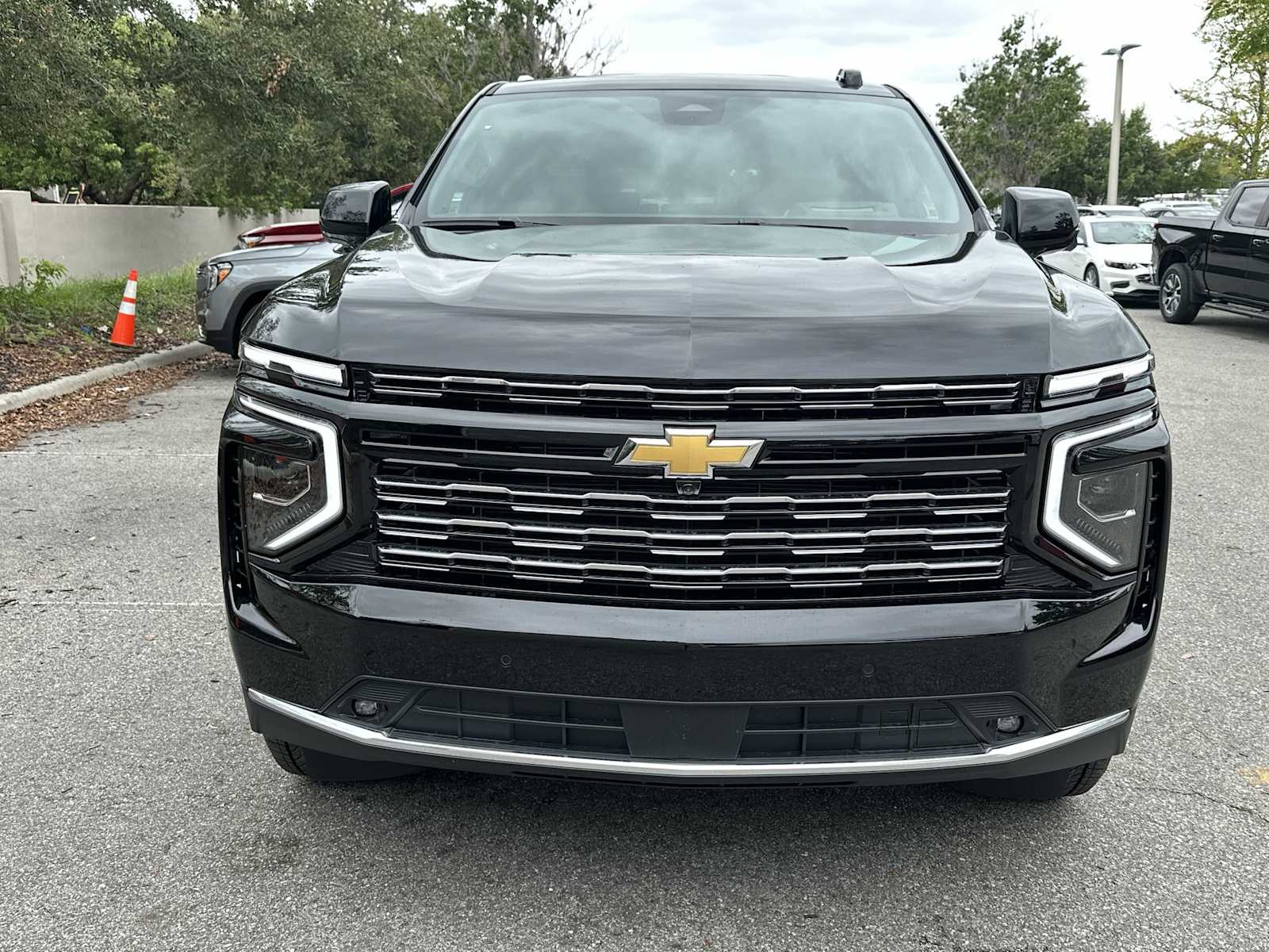 Thumbnail: 2026 Chevrolet Suburban - 9