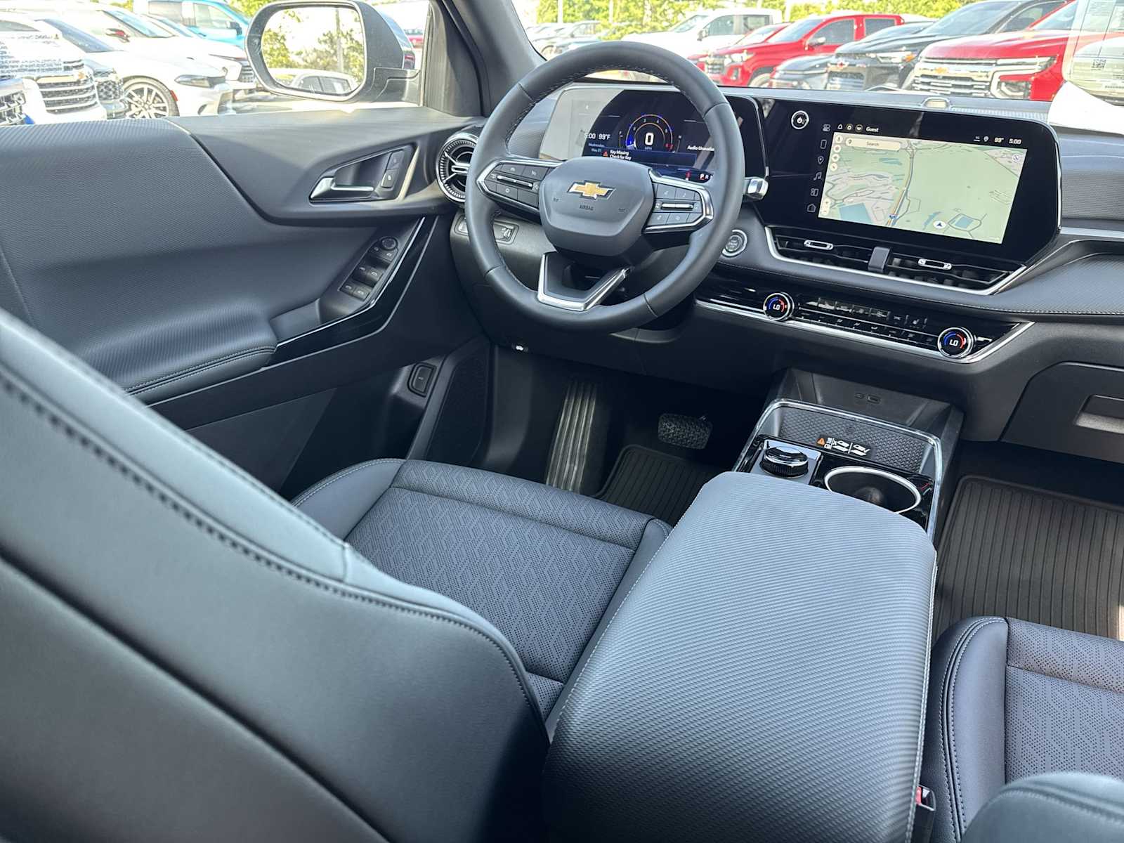 Thumbnail: 2026 Chevrolet Equinox - 15