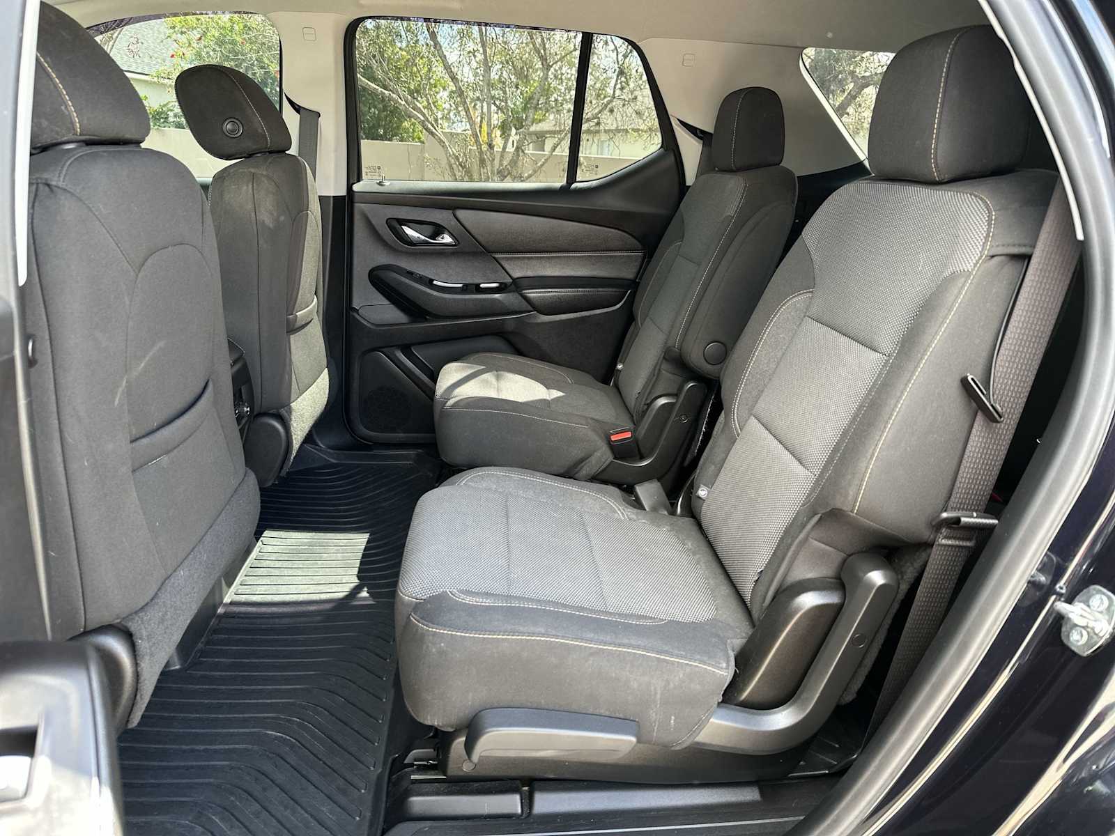 Thumbnail: 2020 Chevrolet Traverse - 17