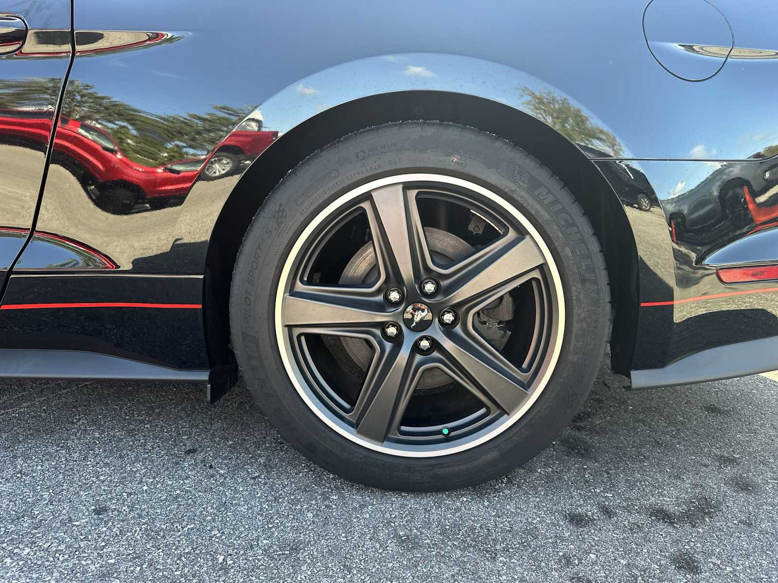 Thumbnail: 2022 Ford Mustang - 12