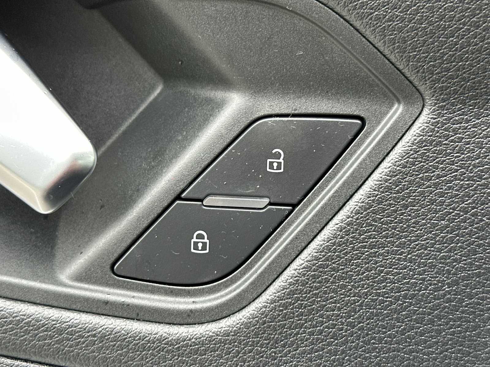 Thumbnail: 2020 Audi Q3 - 29