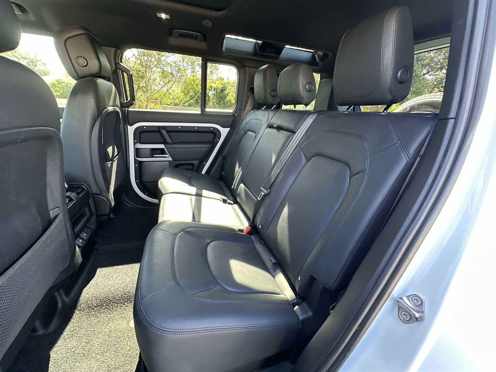 Thumbnail: 2024 Land Rover Defender - 17