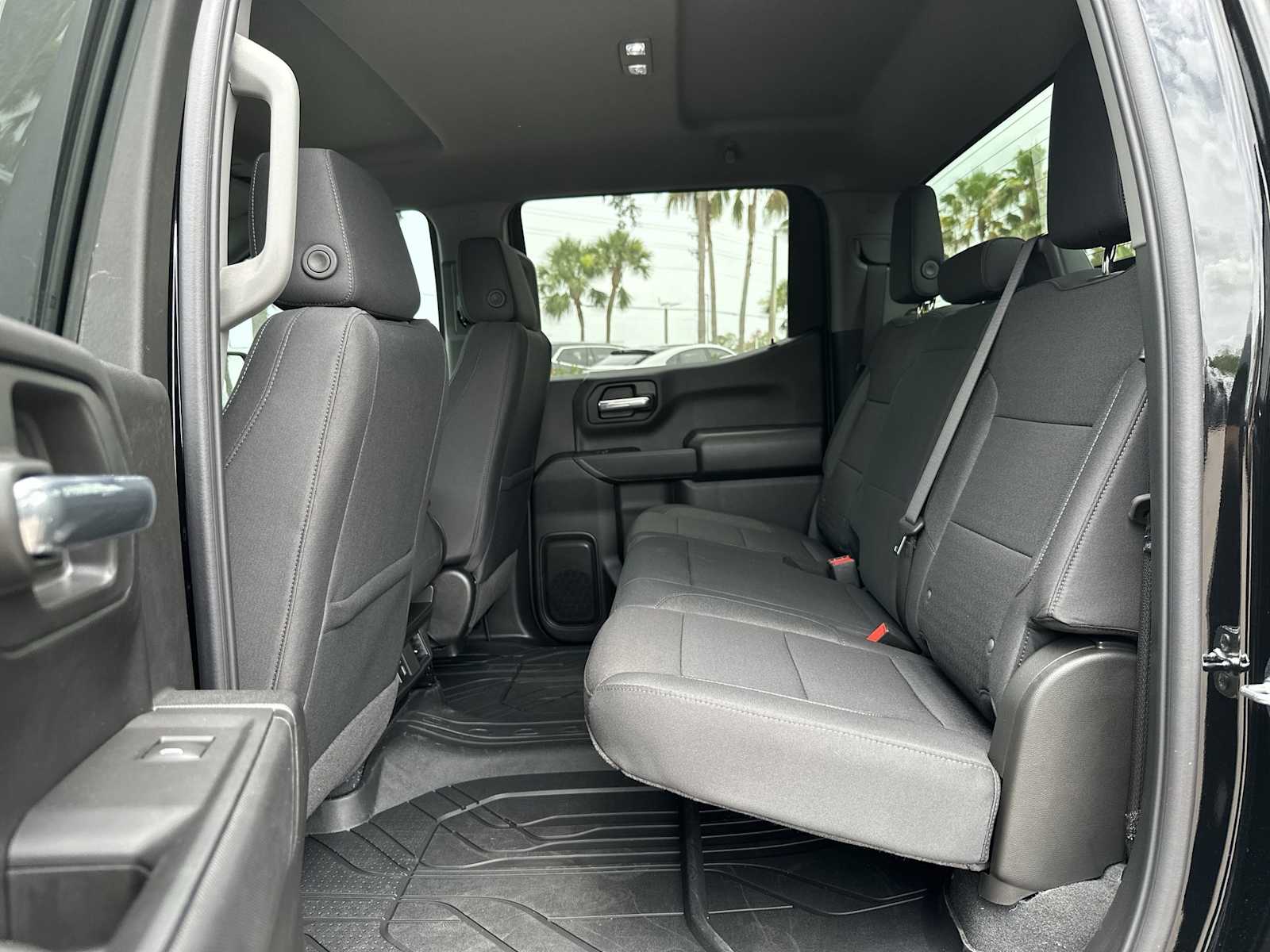 Thumbnail: 2025 Chevrolet Silverado 1500 - 17