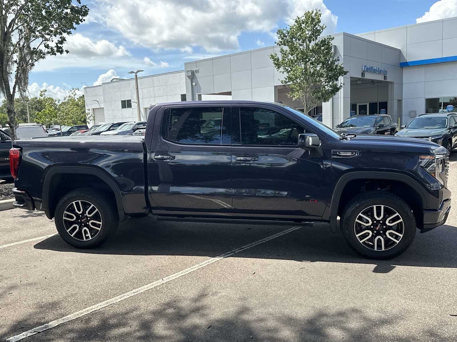 Thumbnail: 2023 GMC Sierra 1500 - 7