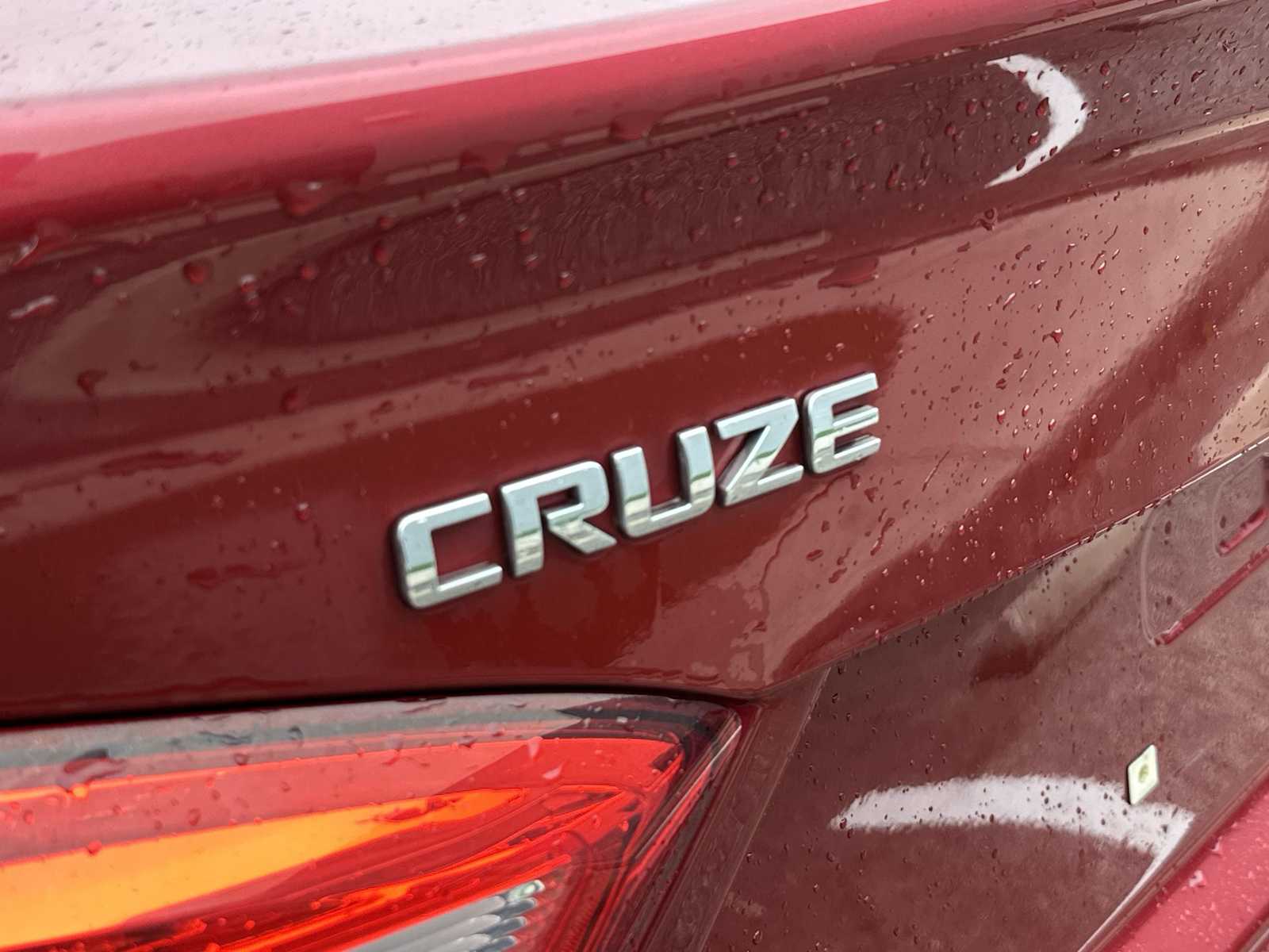 Thumbnail: 2018 Chevrolet Cruze - 11