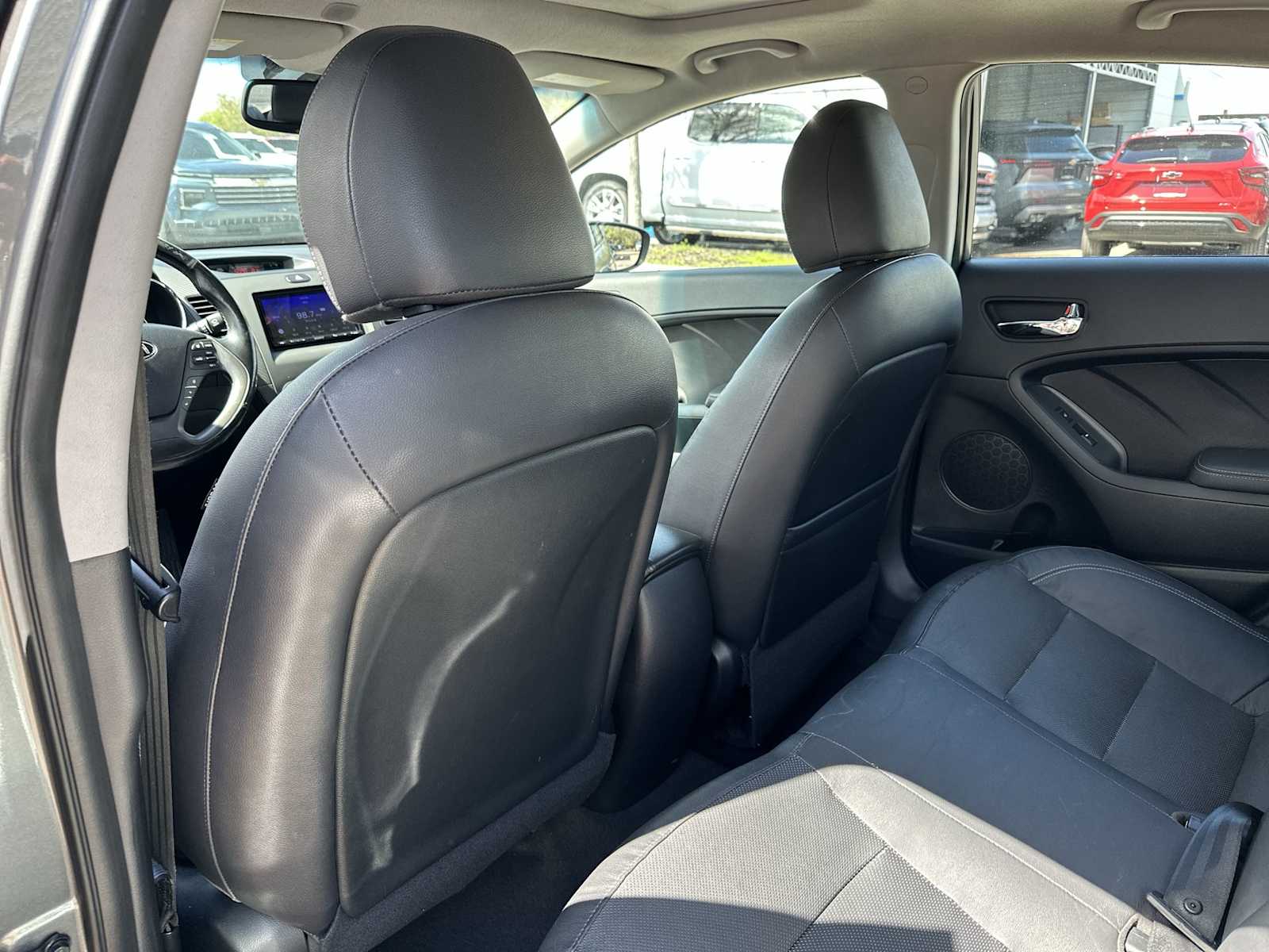 Thumbnail: 2015 Kia Forte - 16