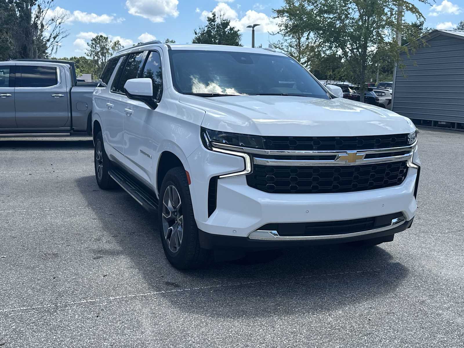 Thumbnail: 2024 Chevrolet Suburban - 8