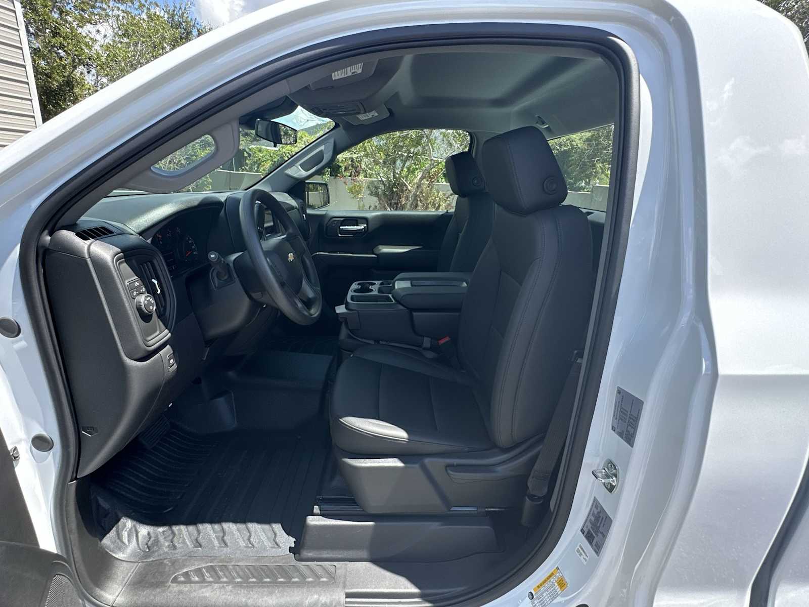 Thumbnail: 2026 Chevrolet Silverado 1500 - 2