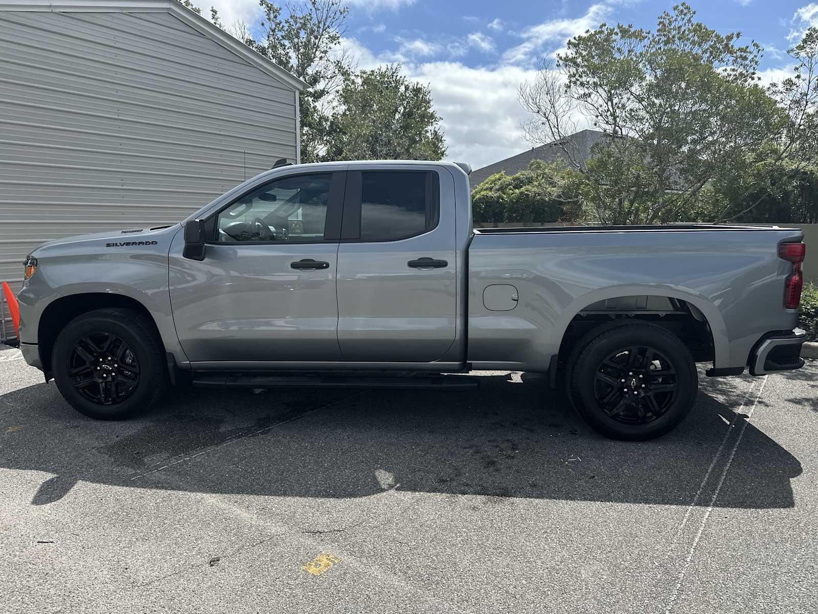 Thumbnail: 2026 Chevrolet Silverado 1500 - 3