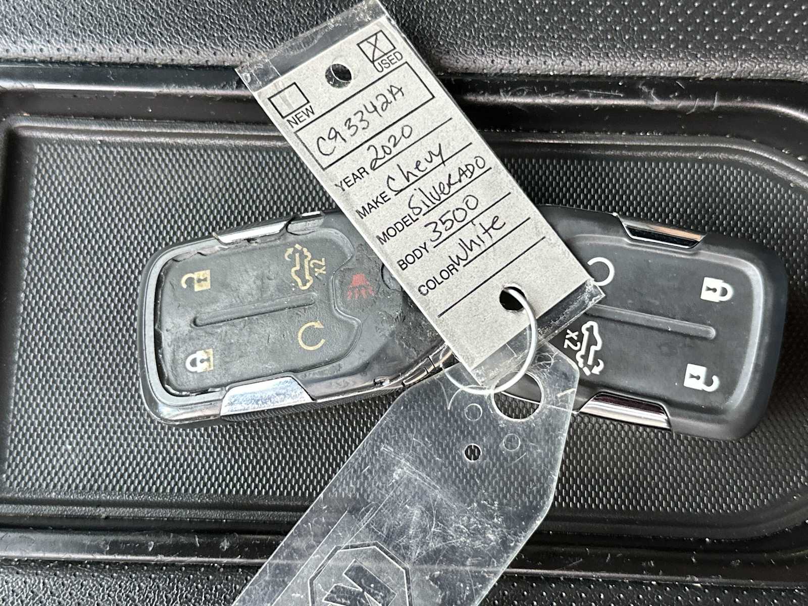 Thumbnail: 2020 Chevrolet Silverado 3500 - 26