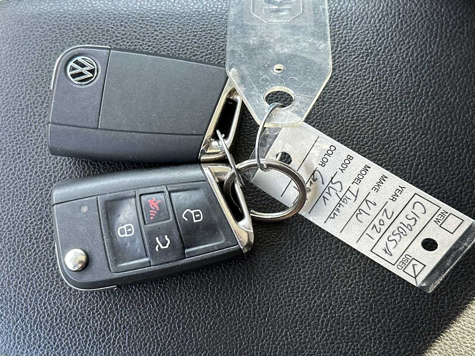 Thumbnail: 2021 Volkswagen Tiguan - 27