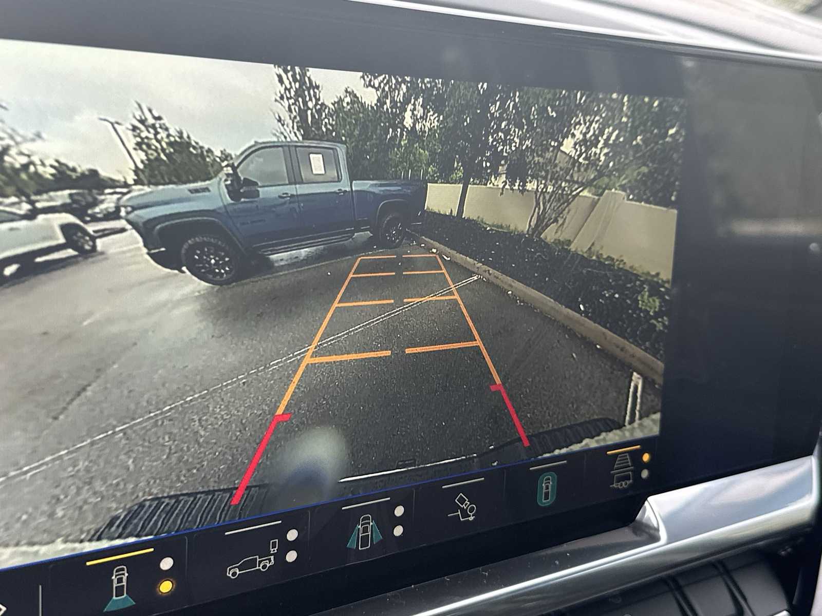 Thumbnail: 2025 Chevrolet Silverado 2500 - 22