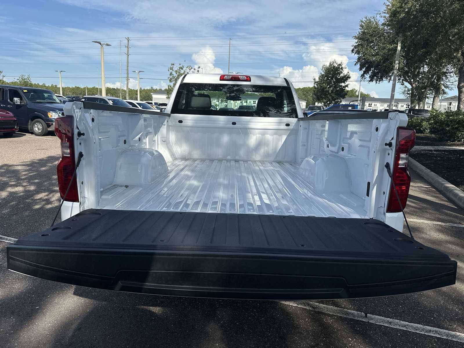 Thumbnail: 2025 Chevrolet Silverado 1500 - 25