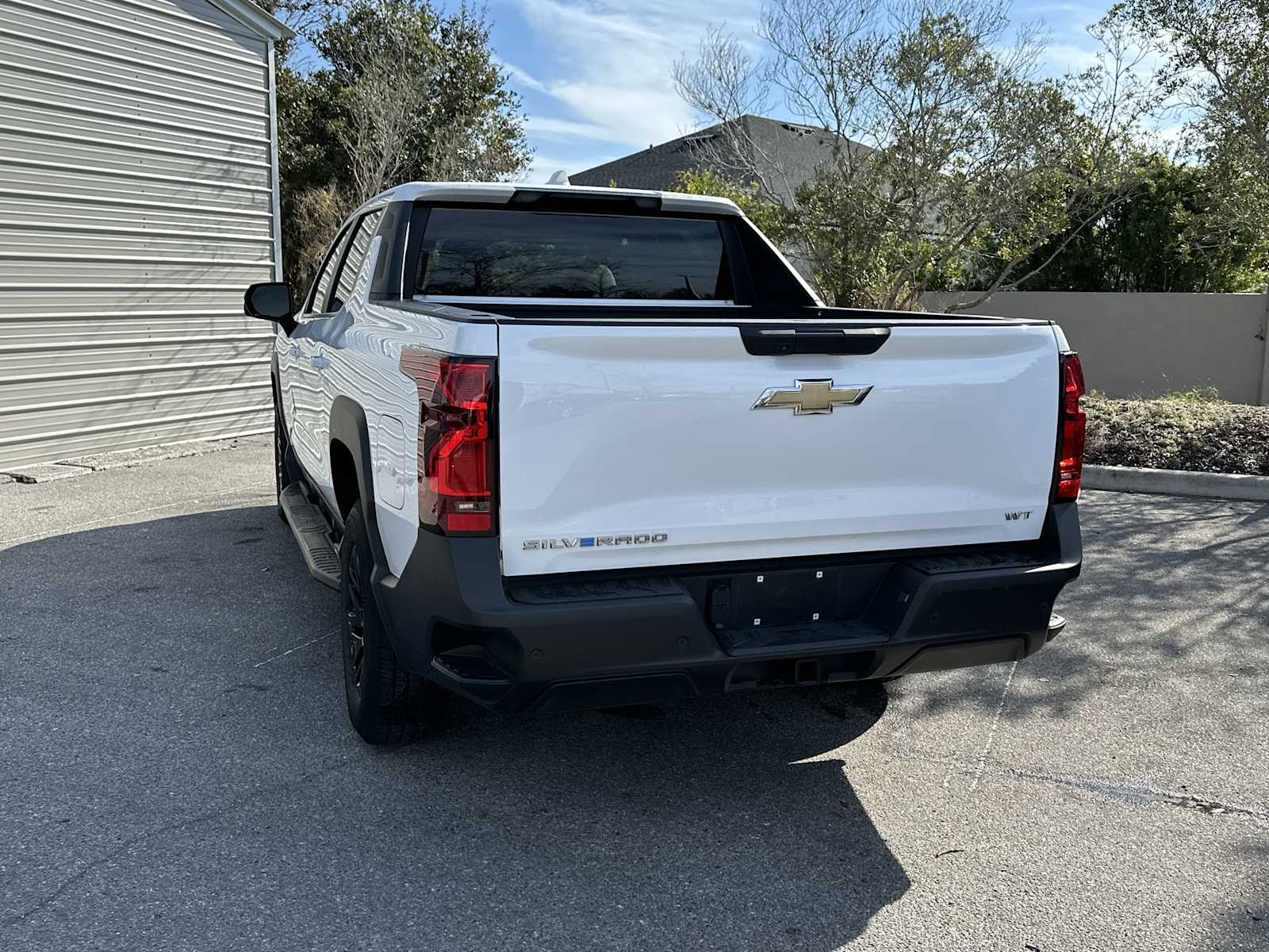 Thumbnail: 2024 Chevrolet Silverado EV - 4