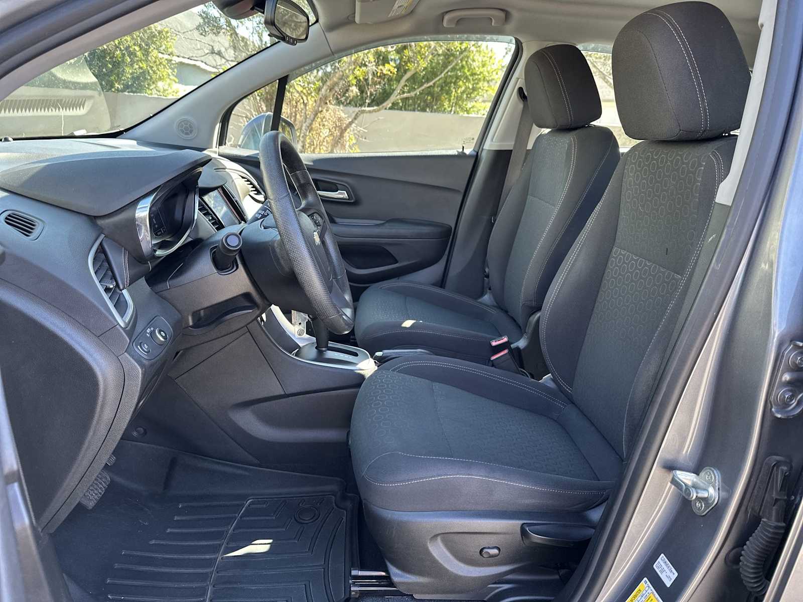 Thumbnail: 2020 Chevrolet Trax - 15