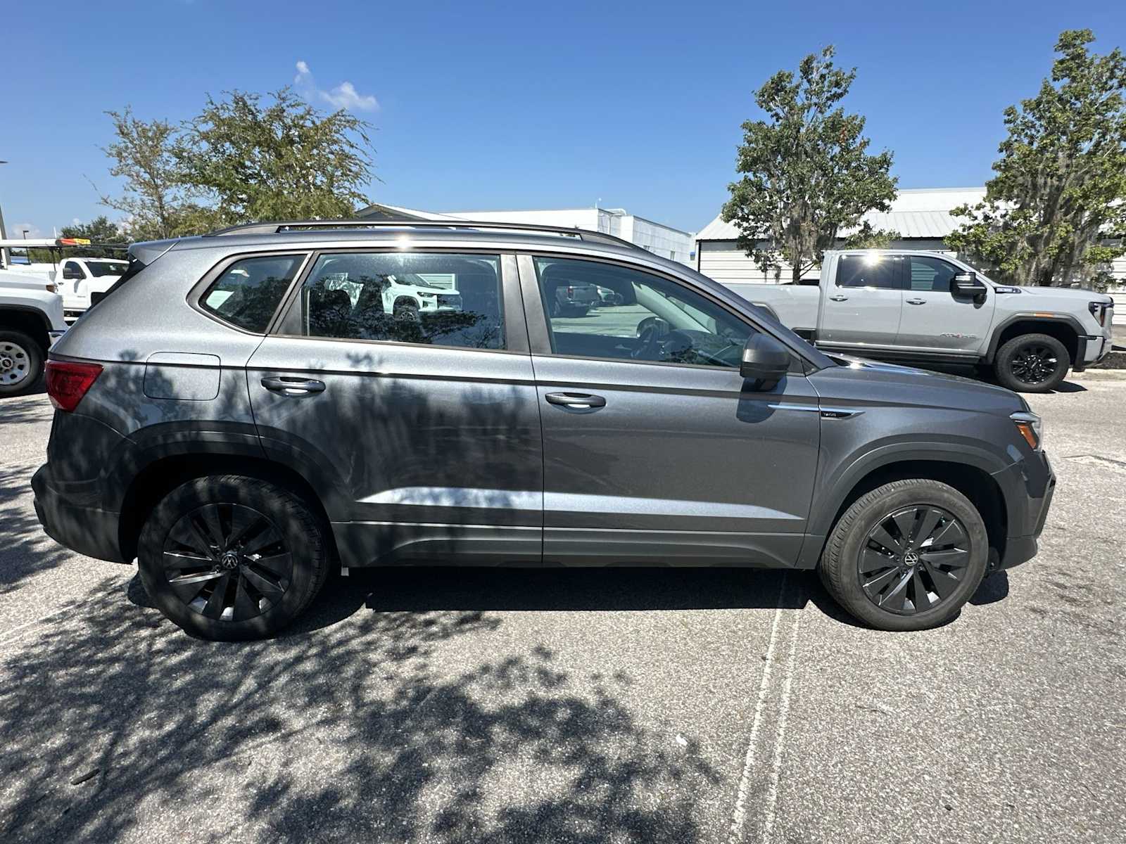 Thumbnail: 2024 Volkswagen Taos - 7