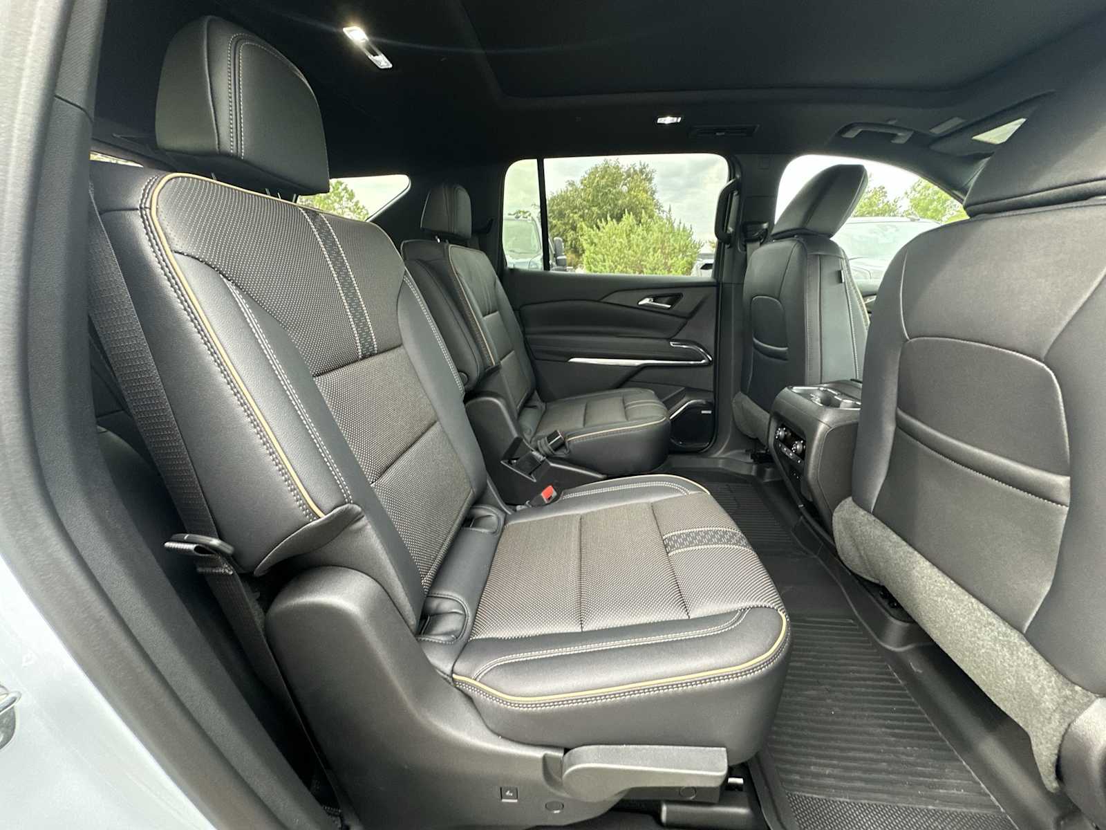 Thumbnail: 2026 Chevrolet Traverse - 18