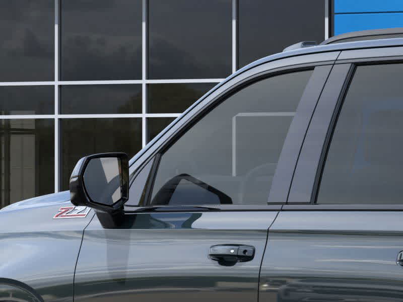 Thumbnail: 2025 Chevrolet Suburban - 12