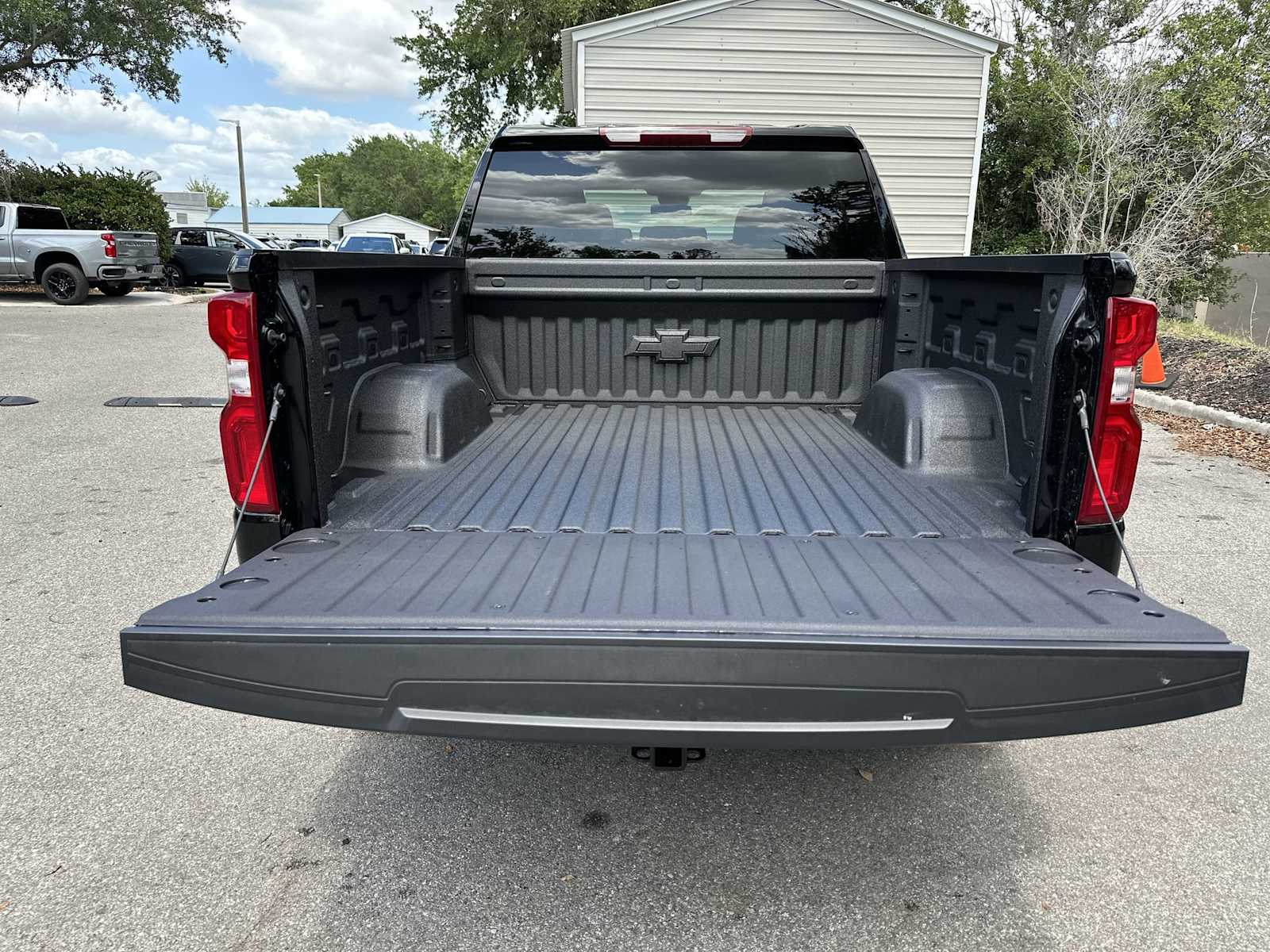 Thumbnail: 2026 Chevrolet Silverado 1500 - 25